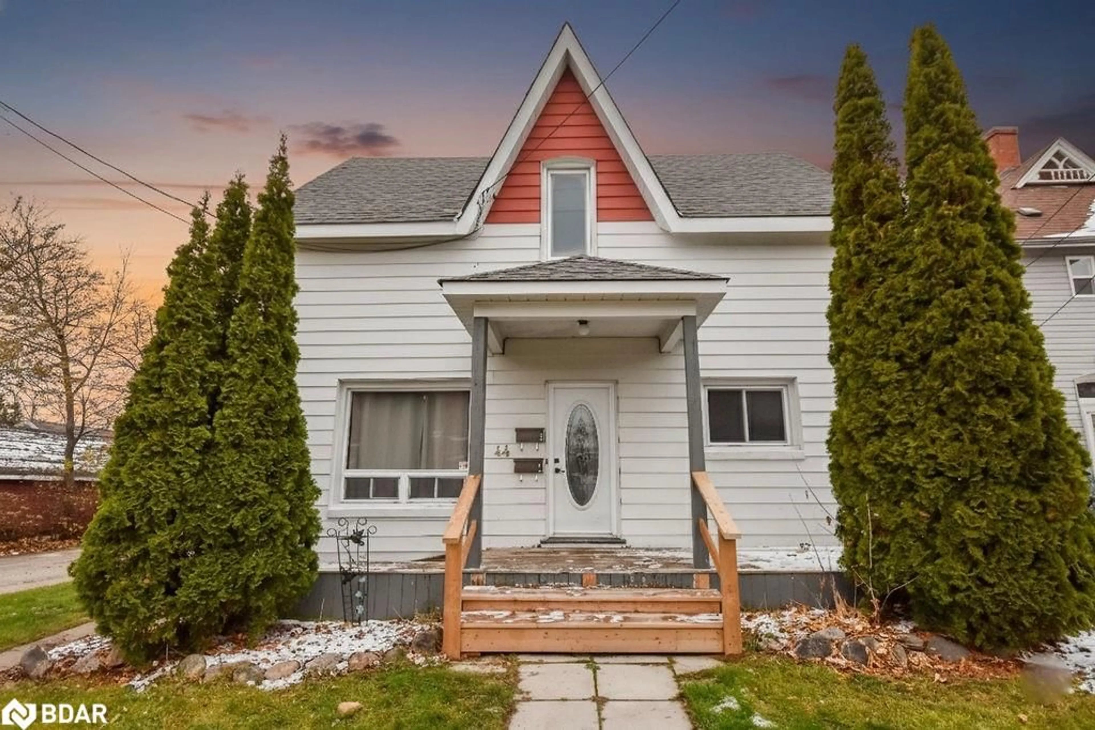 Unknown for 44 Parkside Dr, Barrie Ontario L4N 1W9