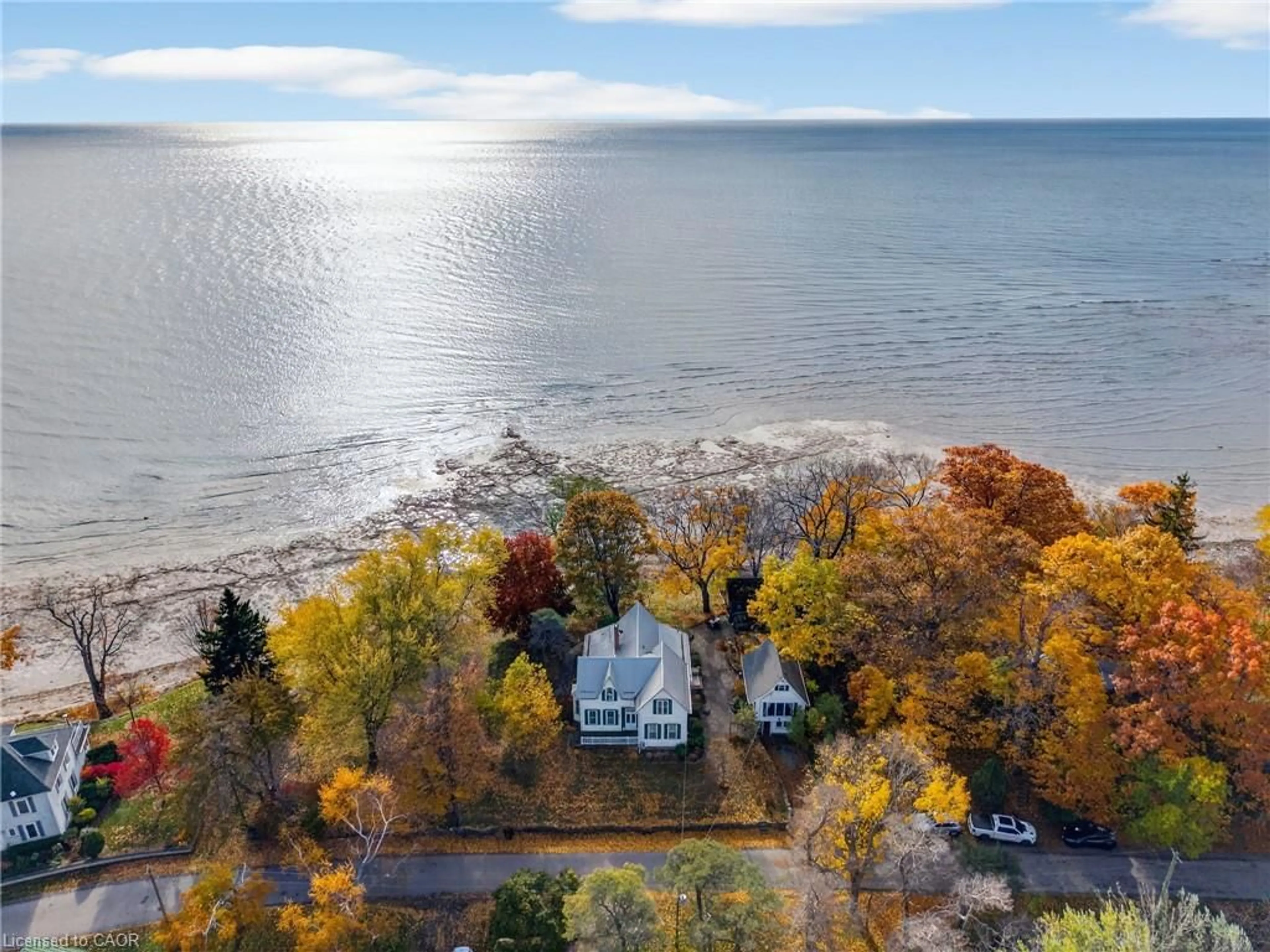 A pic from outside/outdoor area/front of a property/back of a property/a pic from drone, water/lake/river/ocean view for 685 Sandy Bay Rd, Dunnville Ontario N1A 2W6