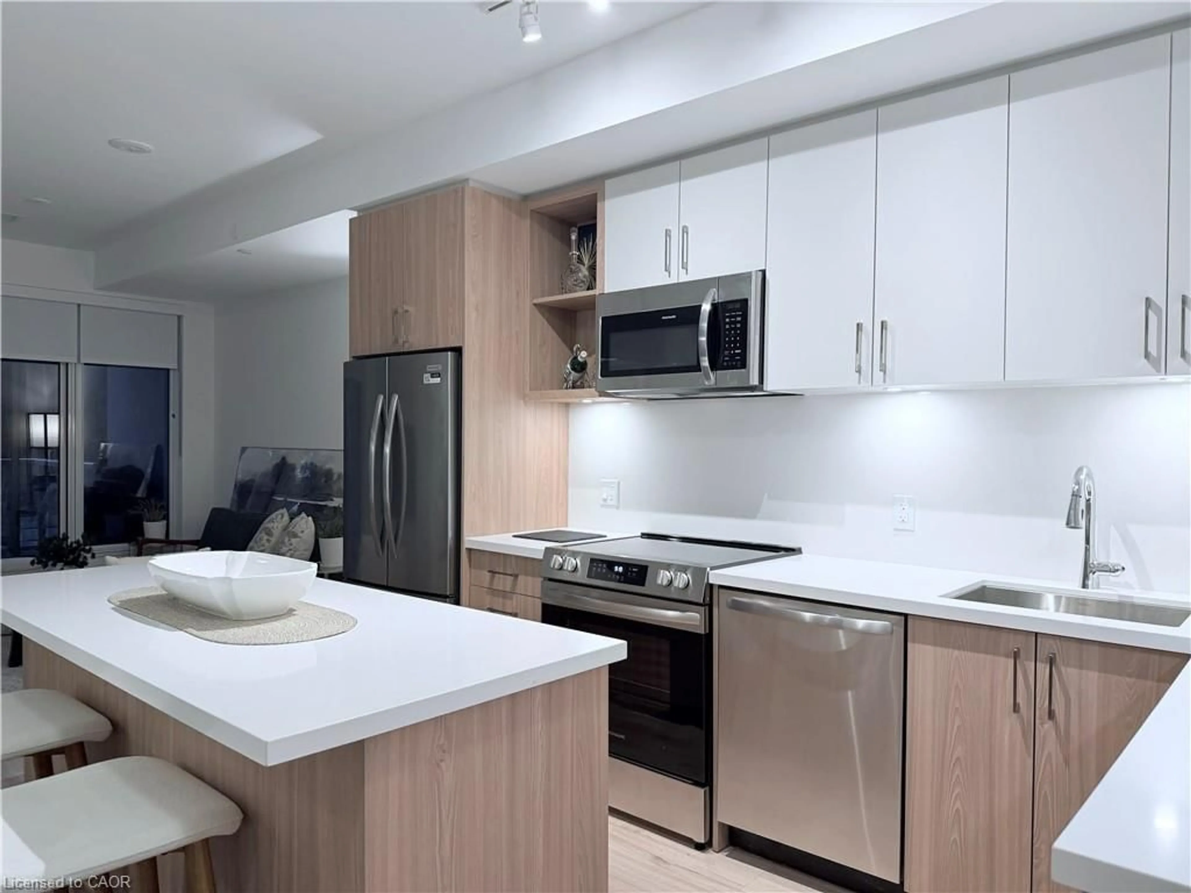 Standard kitchen, unknown for 333 Sunseeker Ave #262, Innisfil Ontario L9S 0R6