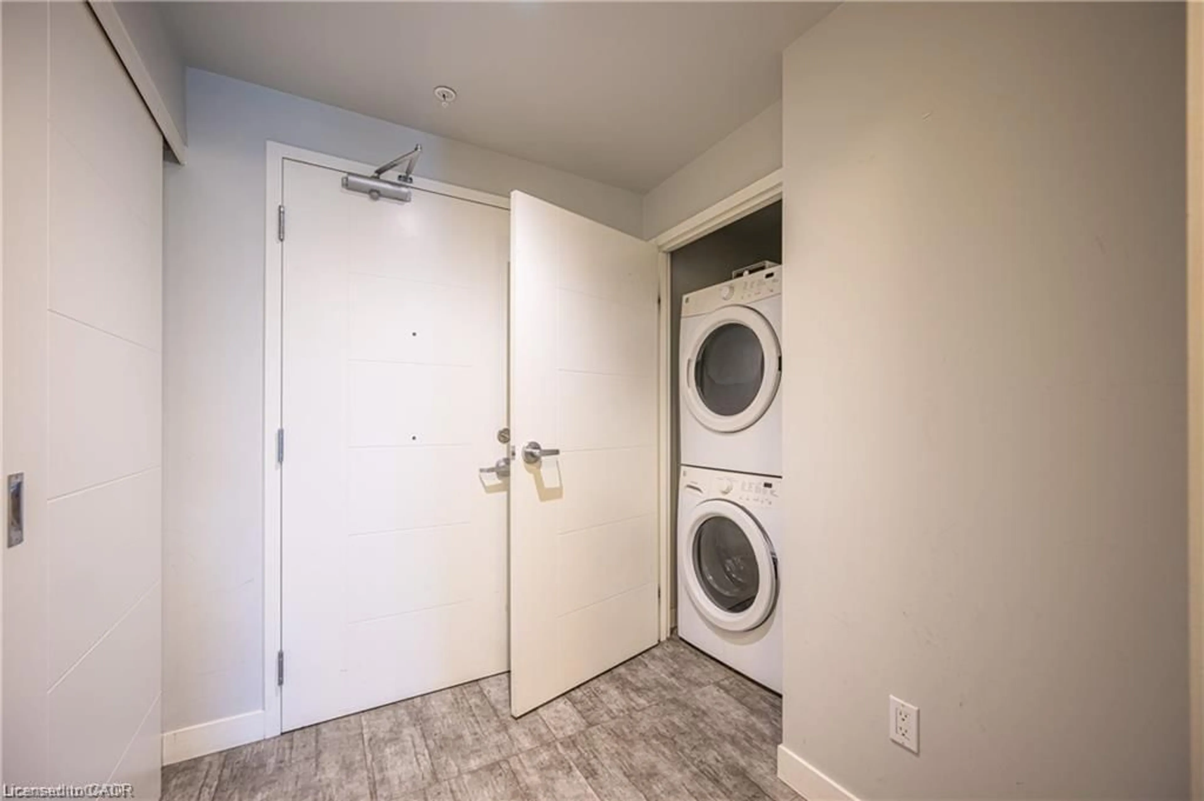 Laundry room for 62 Balsam St #H204, Waterloo Ontario N2L 3H2
