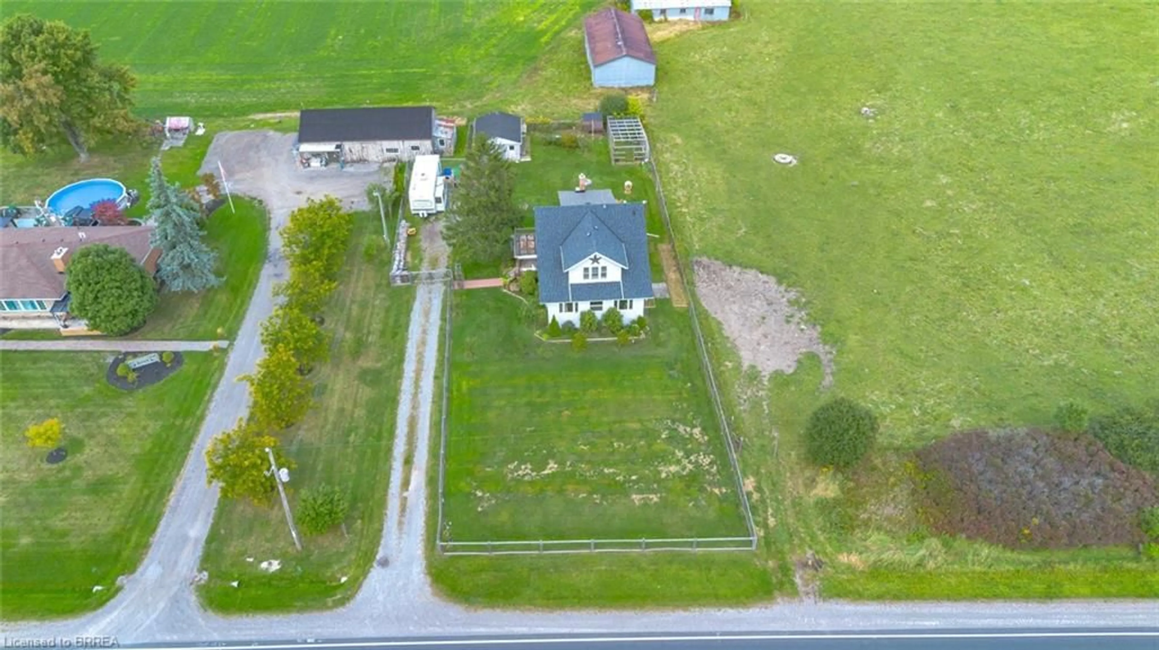 A pic from outside/outdoor area/front of a property/back of a property/a pic from drone, street for 3211 Highway 3, Jarvis Ontario N0A 1J0