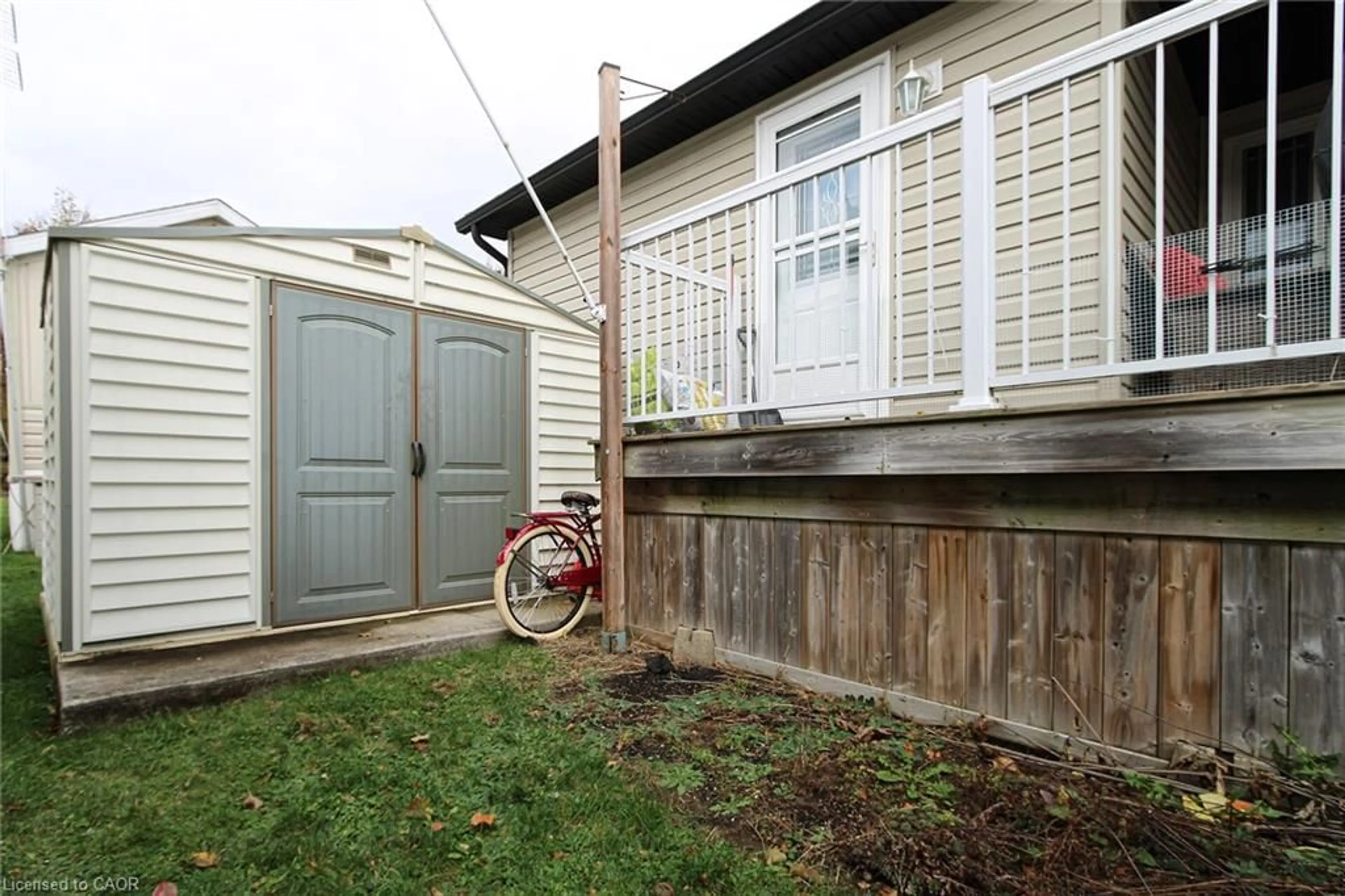 Patio, street for 4449 Milburough Line, Burlington Ontario L7P 0C5