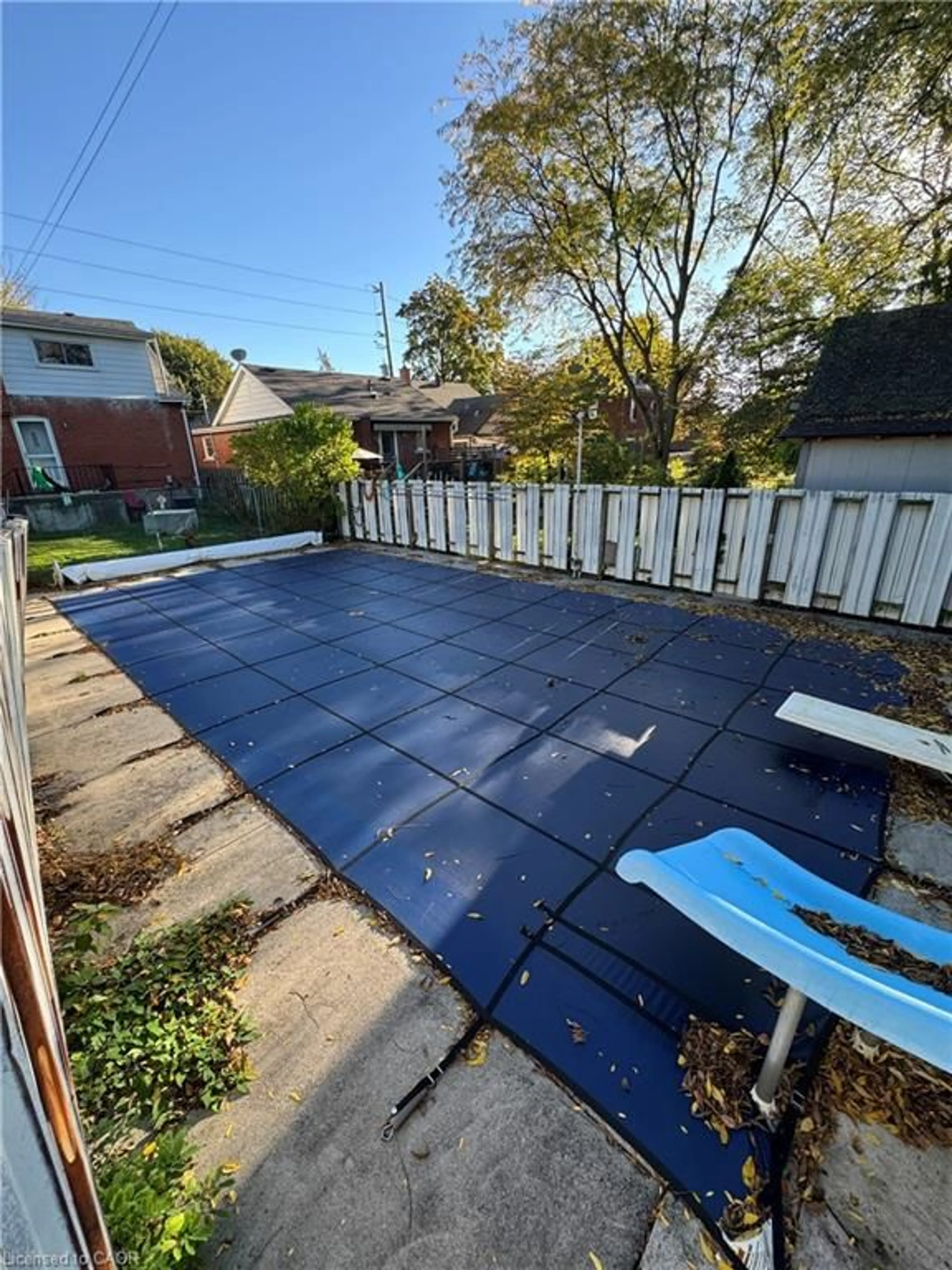 Unknown for 304 Park St, Hamilton Ontario L9H 1Y9