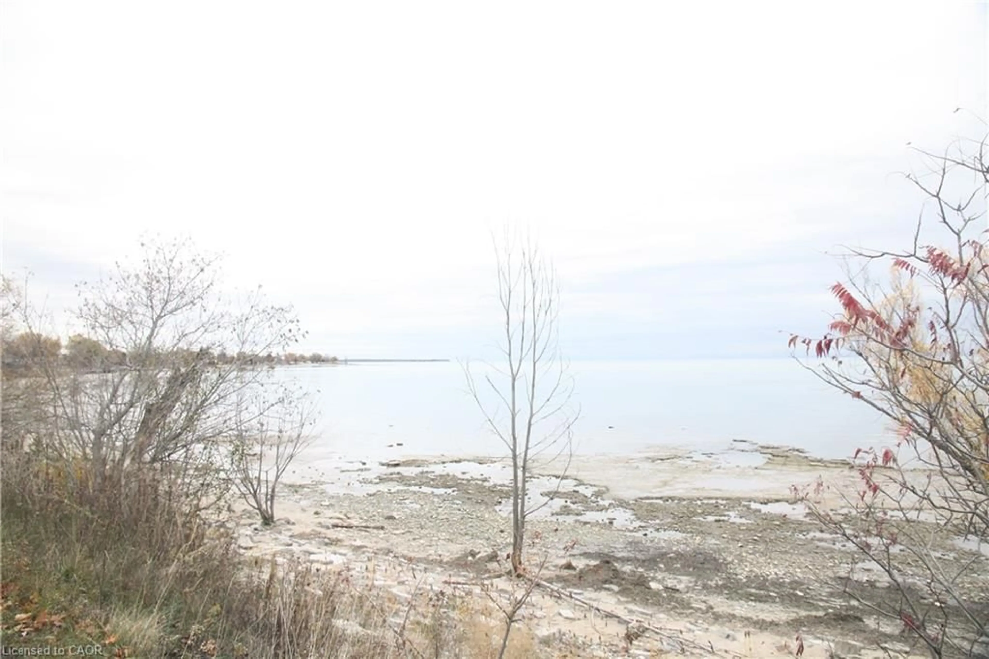 Blurry image for 2525 Lakeshore Rd, Dunnville Ontario N1A 2W8