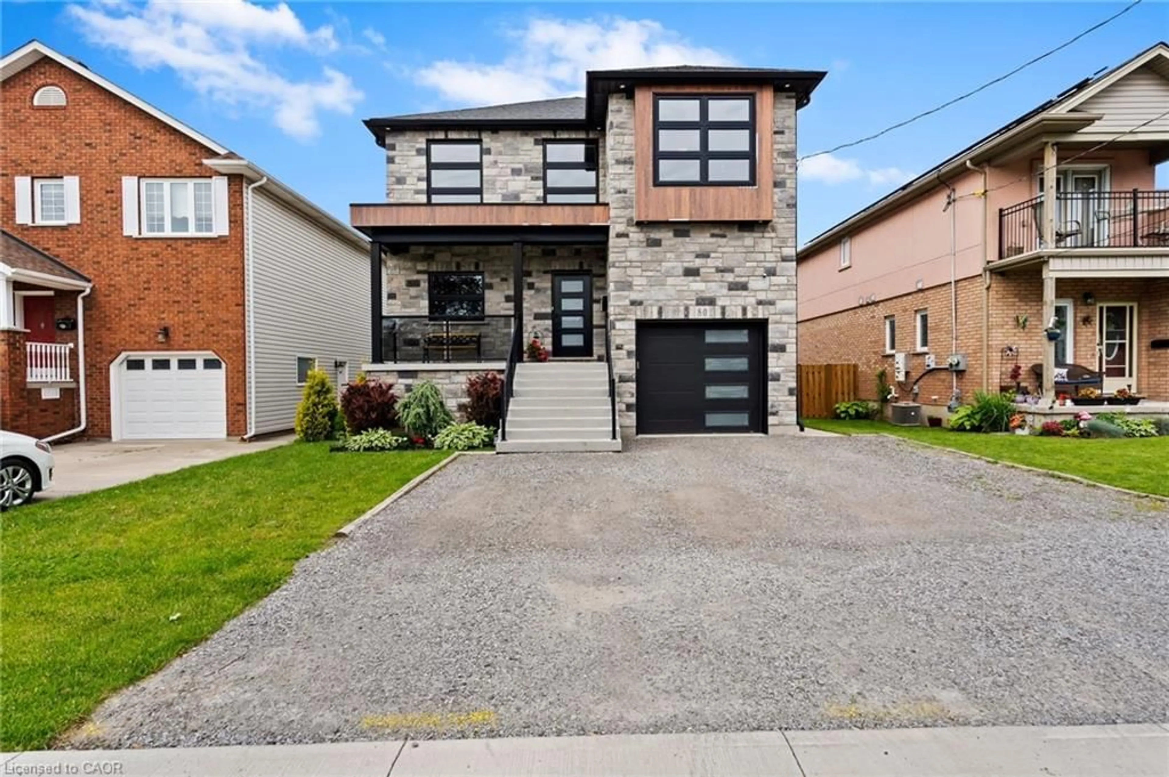 Home with brick exterior material, street for 80 St David's Rd, St. Catharines Ontario L2T 1P9