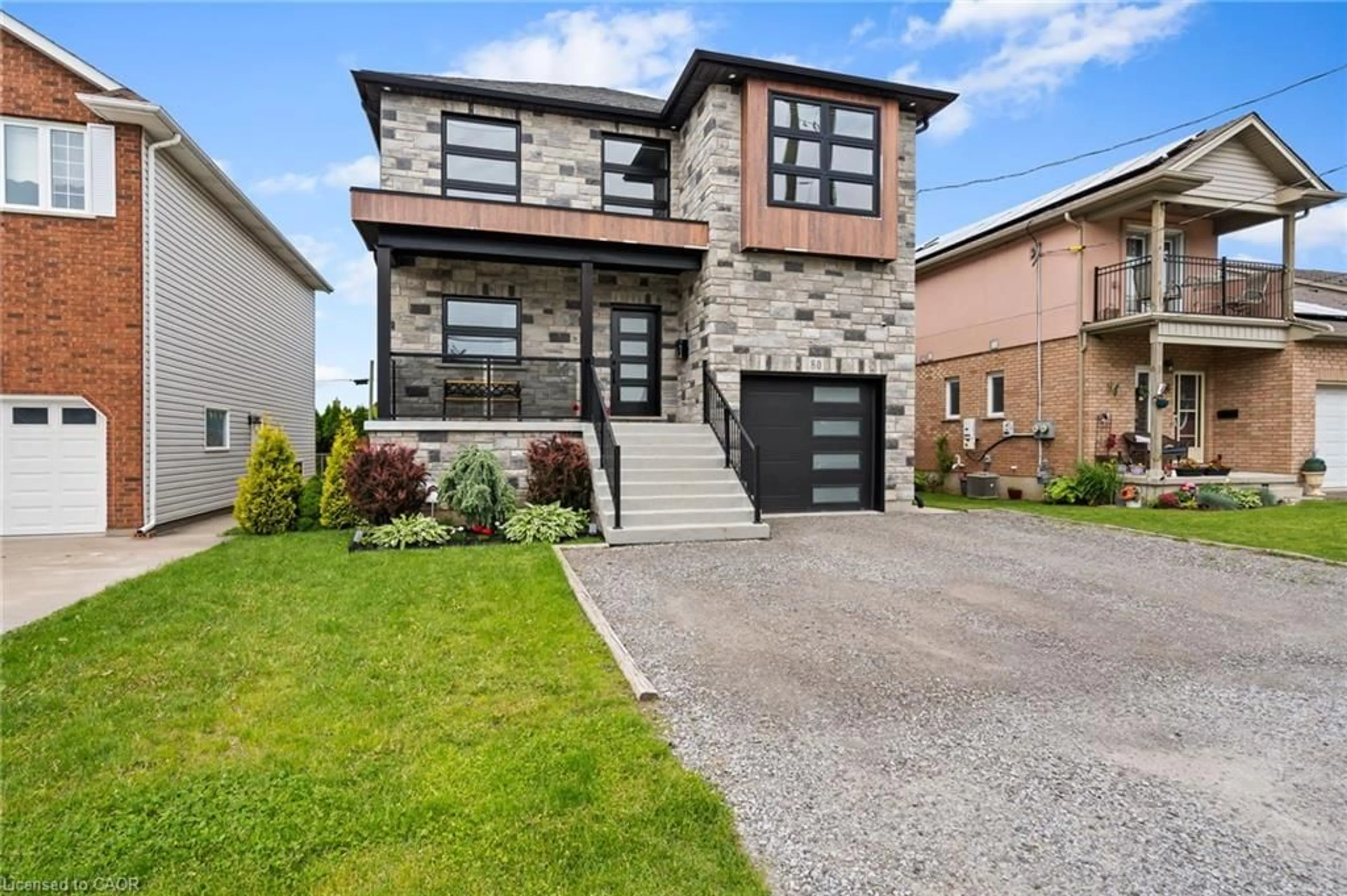 Home with brick exterior material, street for 80 St David's Rd, St. Catharines Ontario L2T 1P9