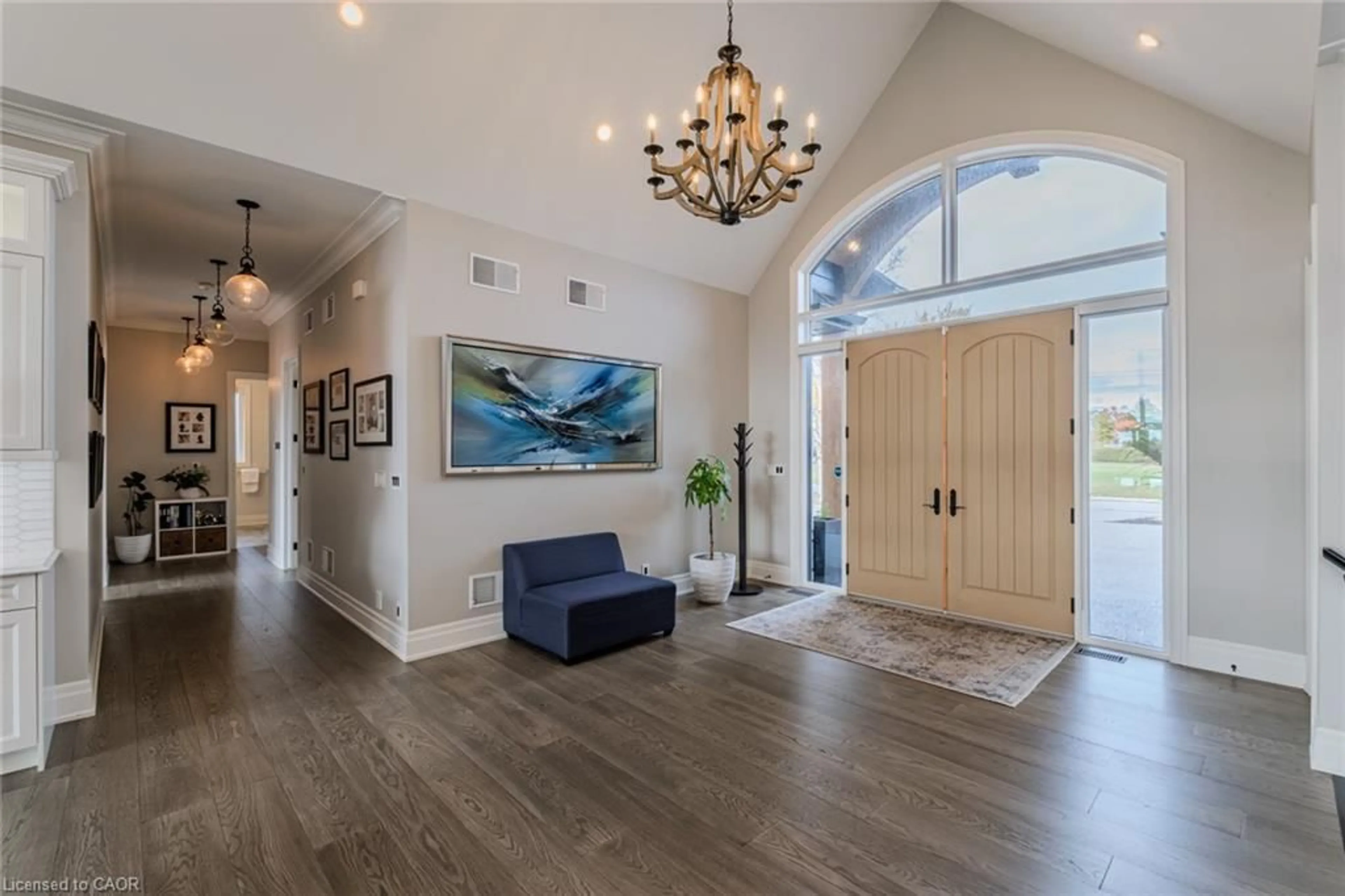 Indoor entryway for 32 Sunninghill Dr, Port Dover Ontario N0A 1N6