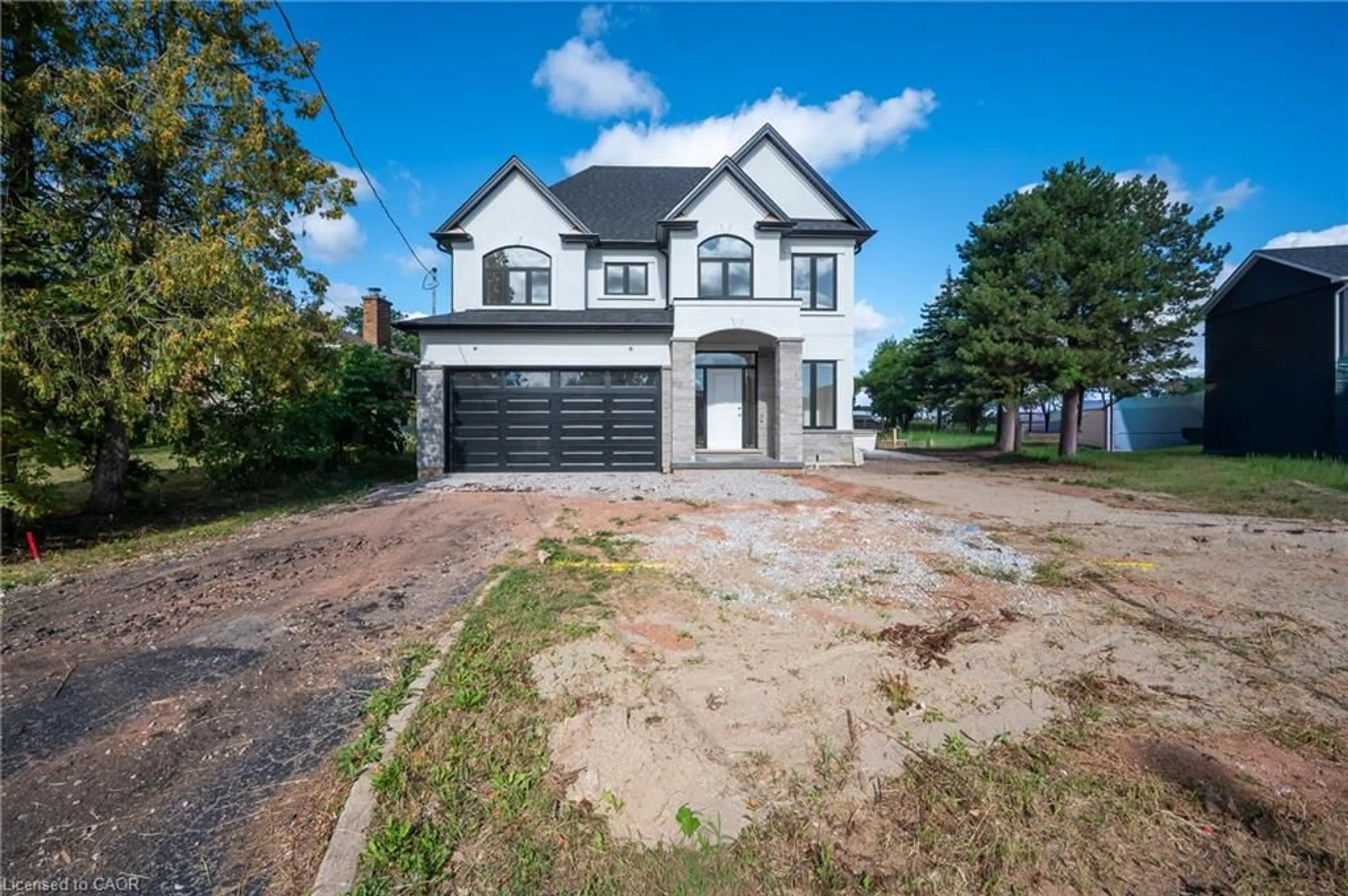 Home with brick exterior material, building for 141 Margaret Ave, Stoney Creek Ontario L8J 3G7