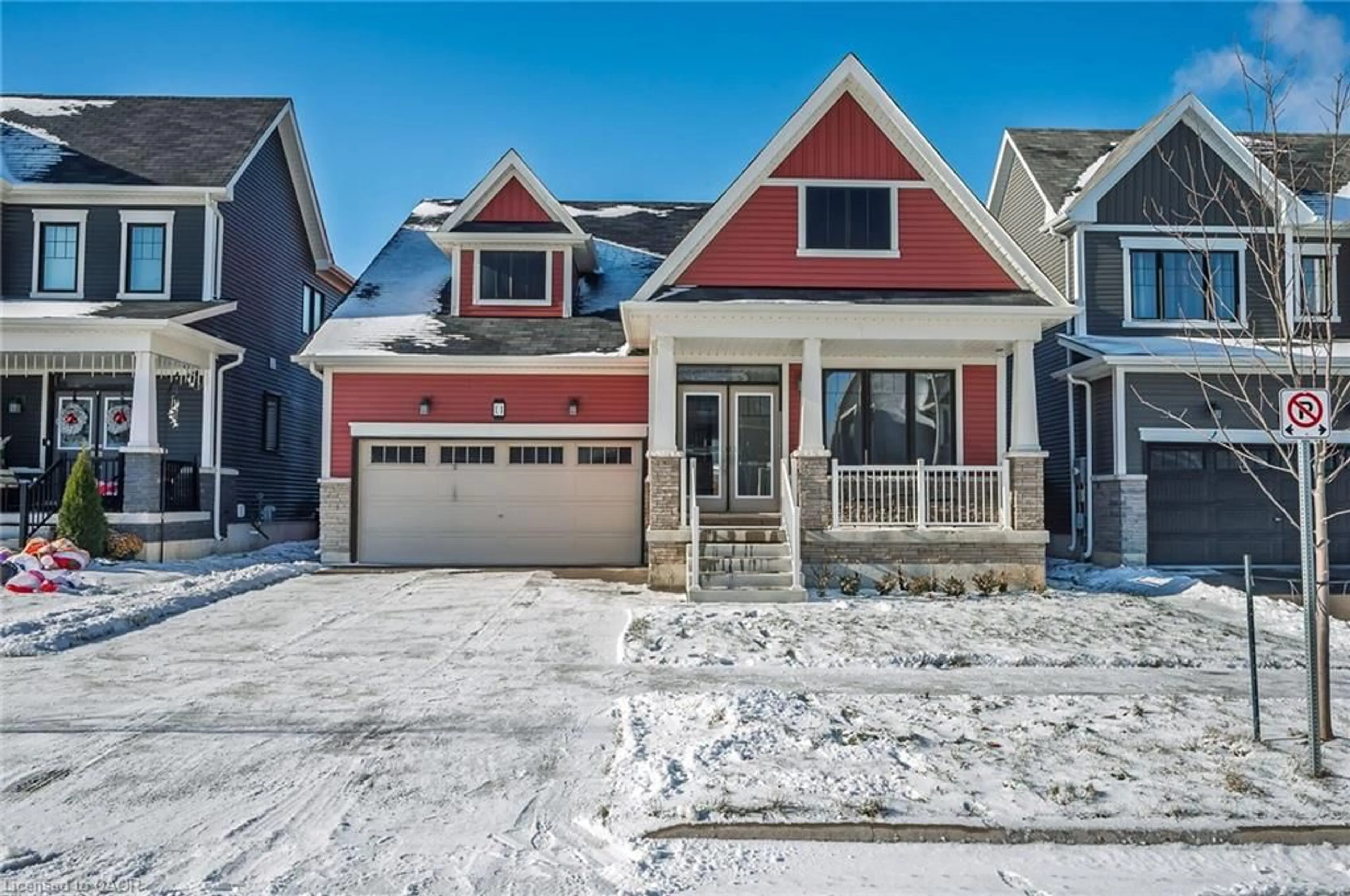 Home with brick exterior material, street for 11 Frontier Dr, Thorold Ontario L2V 0K3