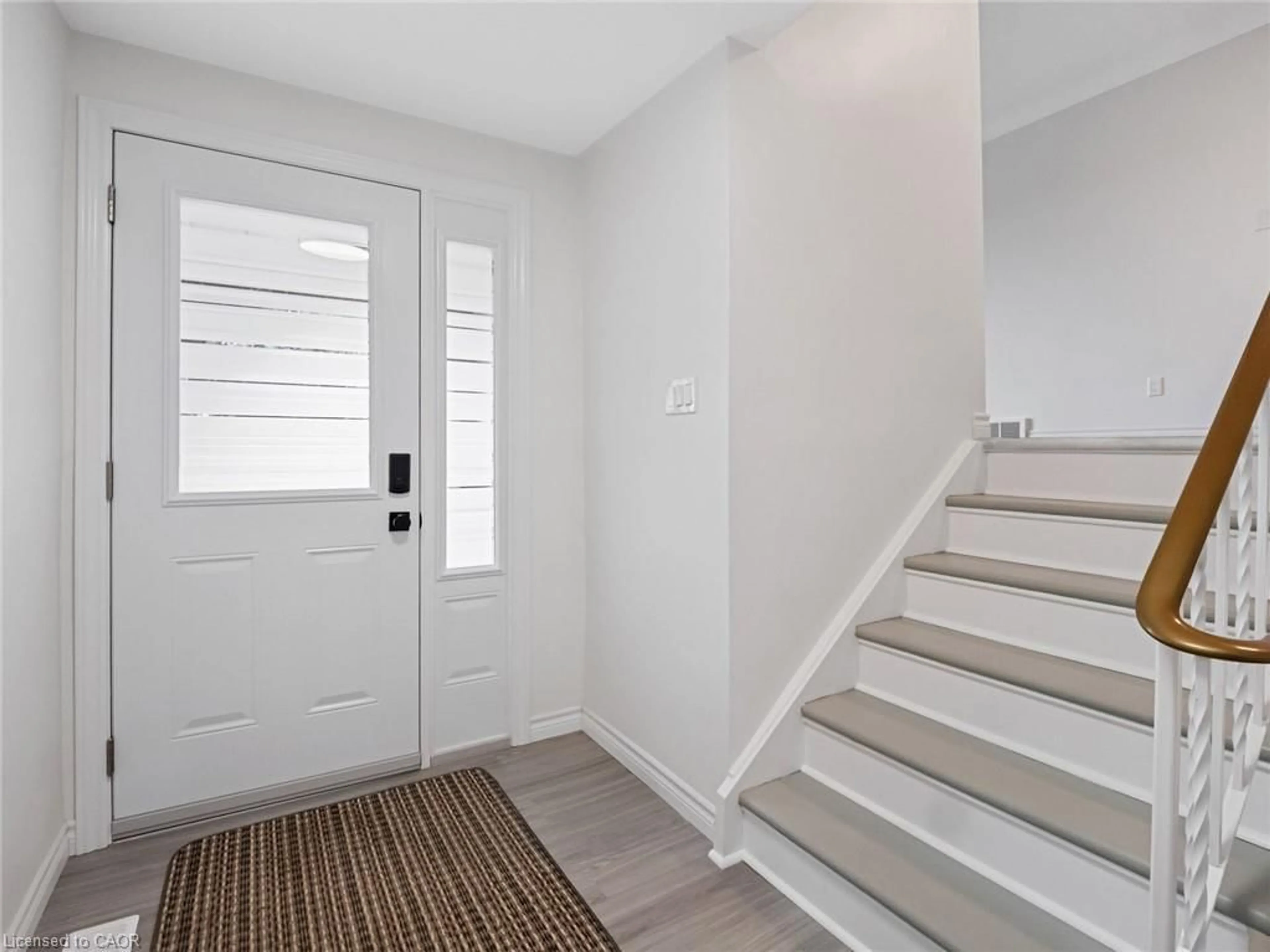 Indoor entryway for 68 Ziraldo Dr, St. Catharines Ontario L2N 6T1