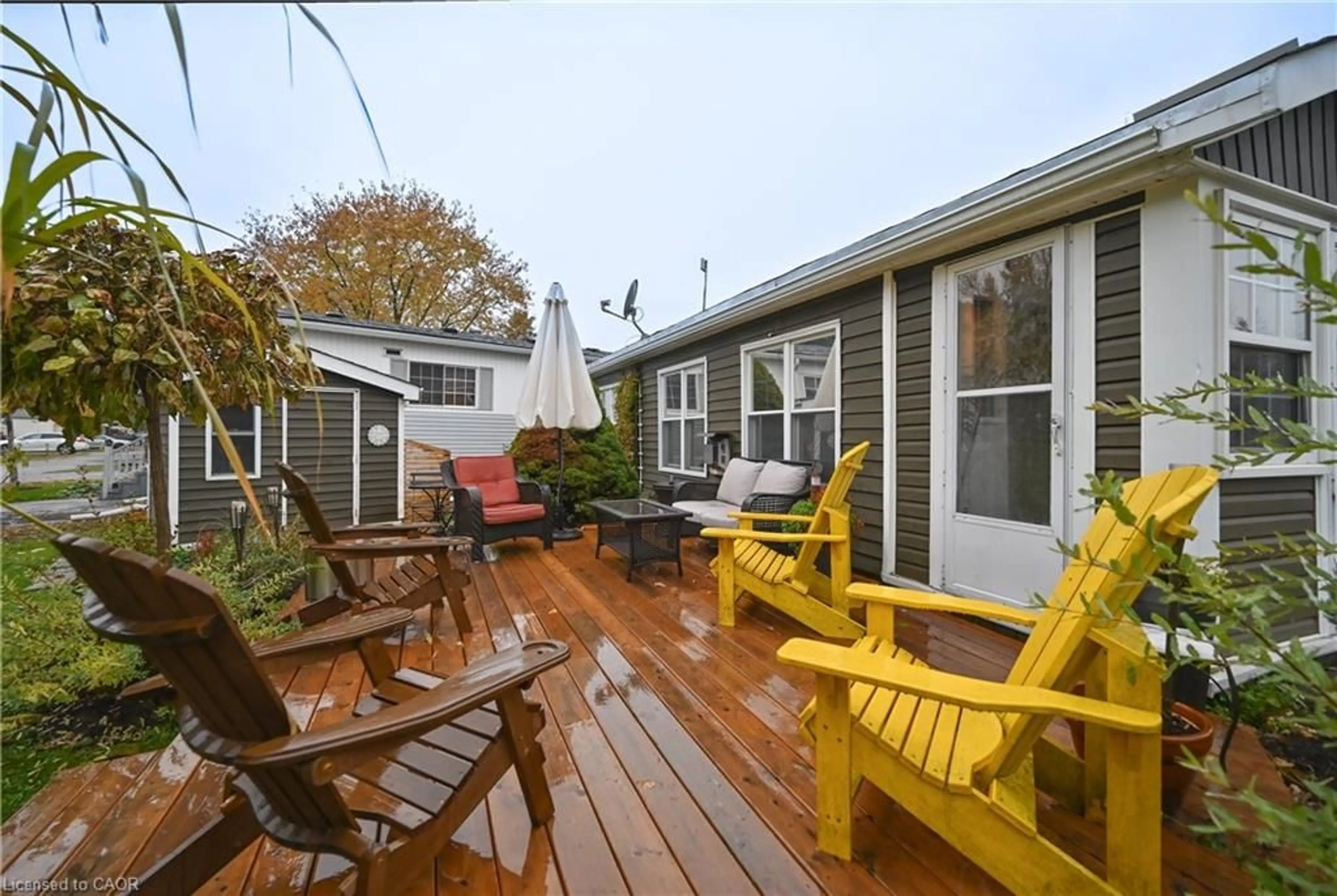 Patio, street for 580 Beaver Creek Rd #223, Waterloo Ontario N2J 3Z4