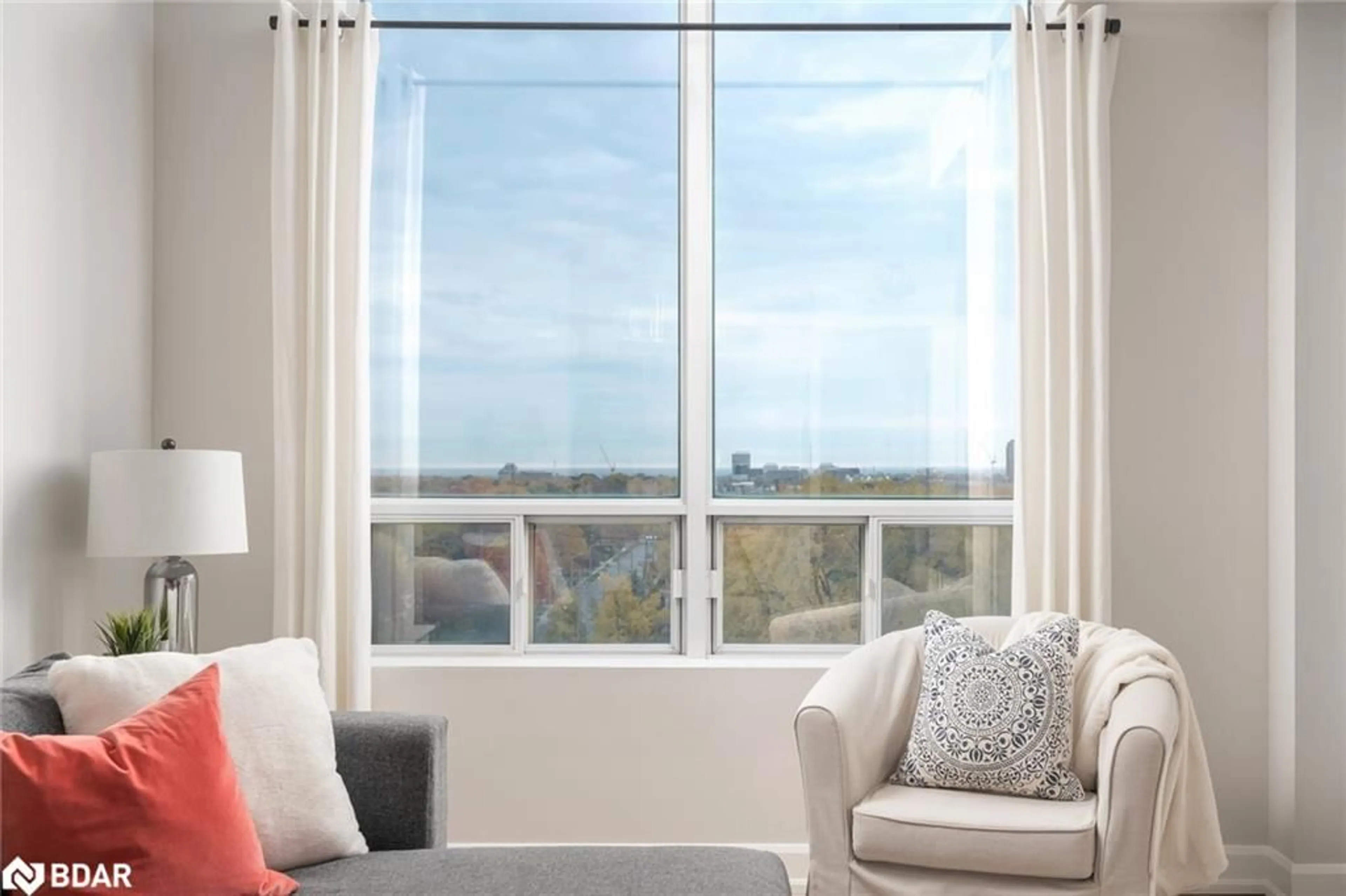 Living room with furniture, unknown for 3391 Bloor St #907, Etobicoke Ontario M8X 1G3