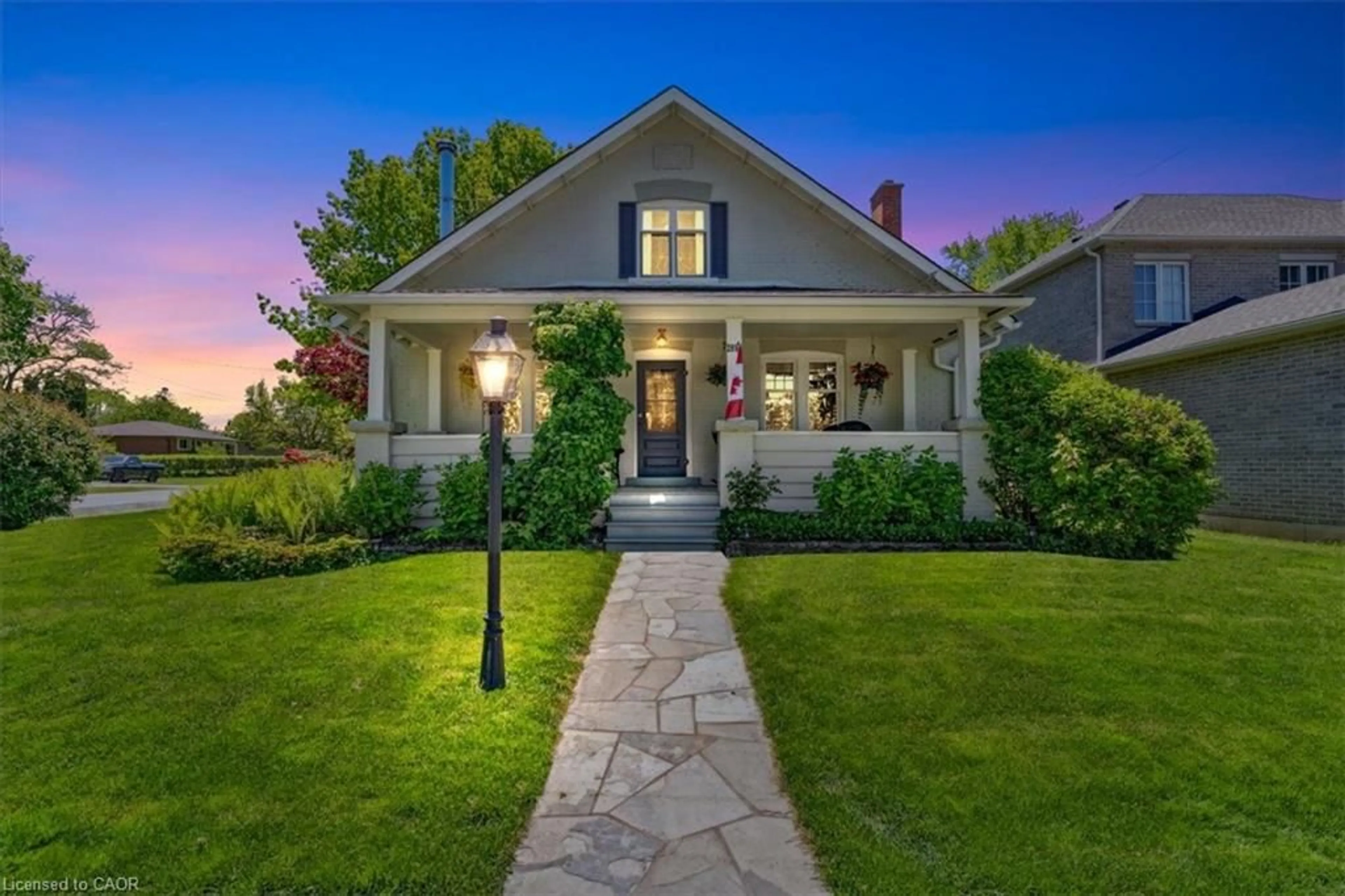 Home with brick exterior material, street for 2854 Prince William St, Jordan Station Ontario L0R 1S0