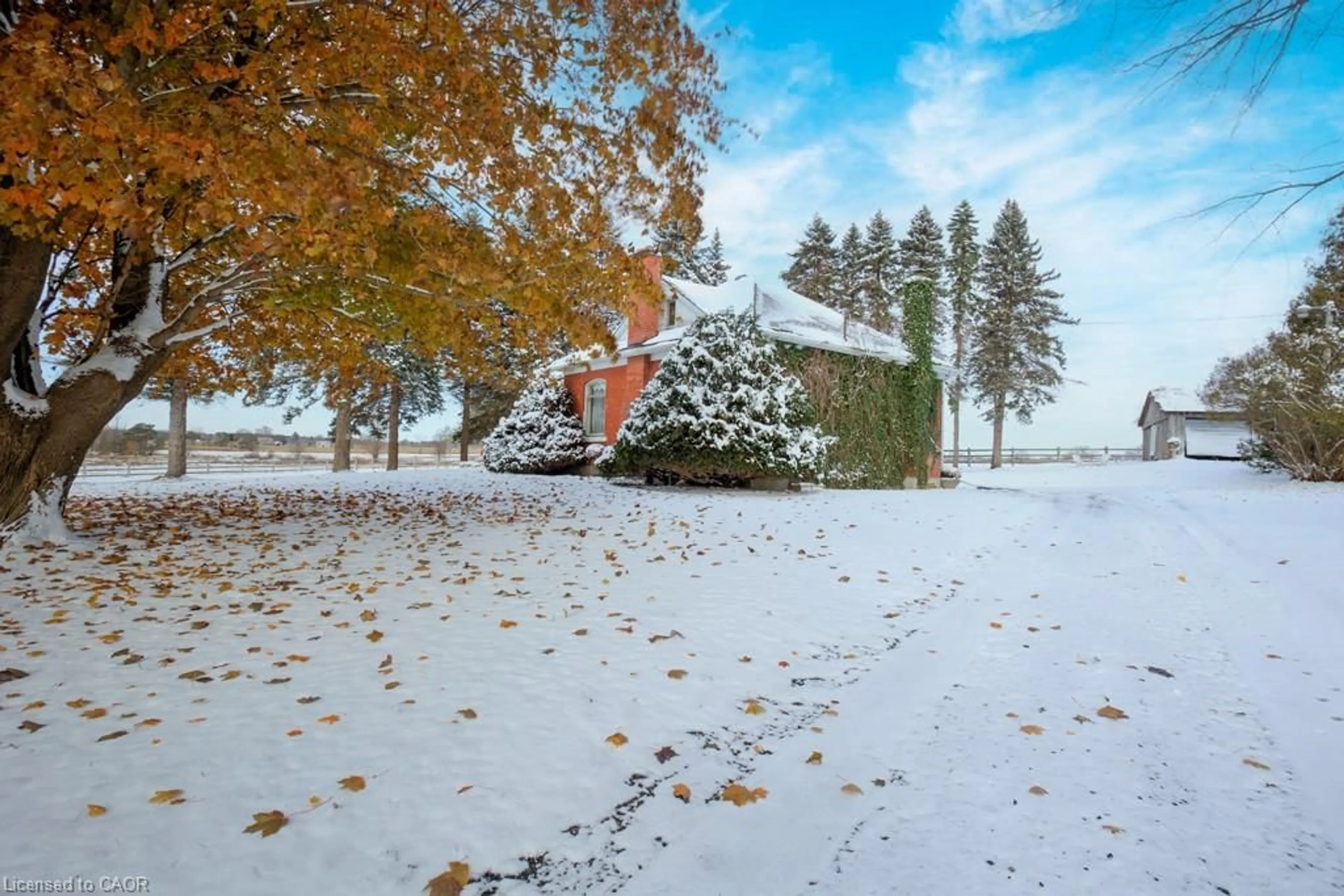 Patio, street for 785177 Oxford Rd 33, Woodstock Ontario N4S 7W1