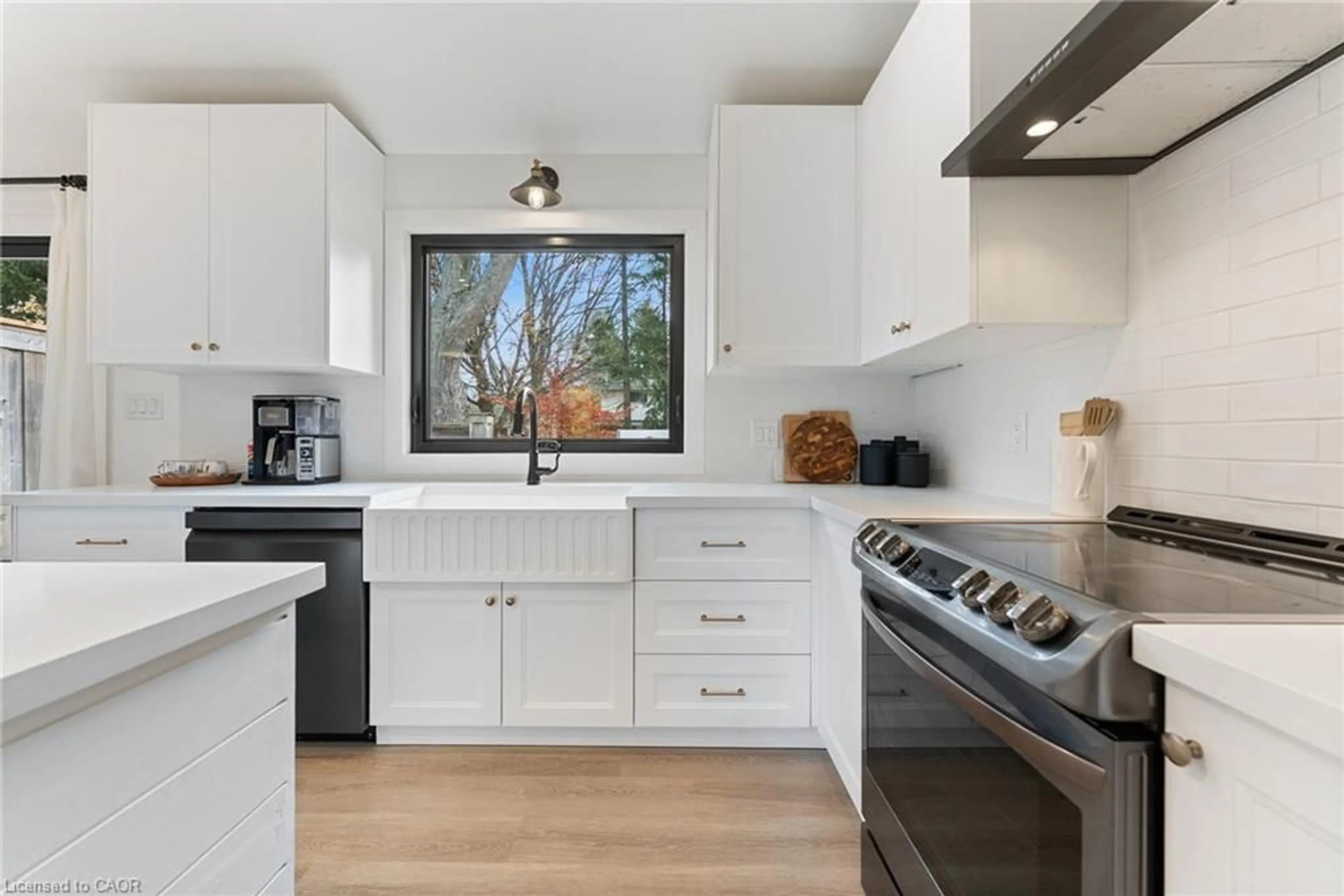 Unknown for 46 Roselawn Ave, Ancaster Ontario L9G 2J2