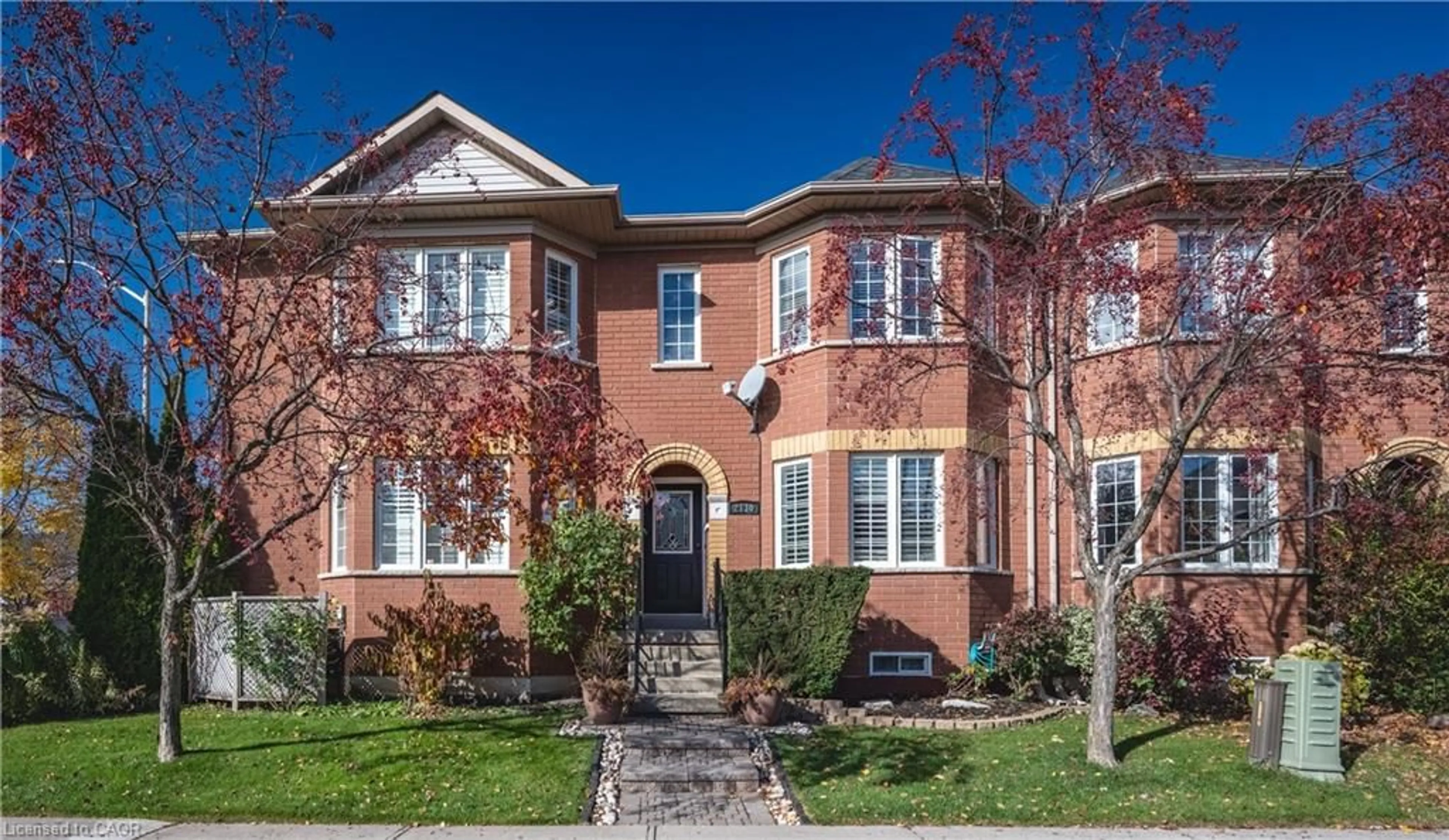 Home with brick exterior material, street for 2130 Forest Gate Pk, Oakville Ontario L6M 4B4