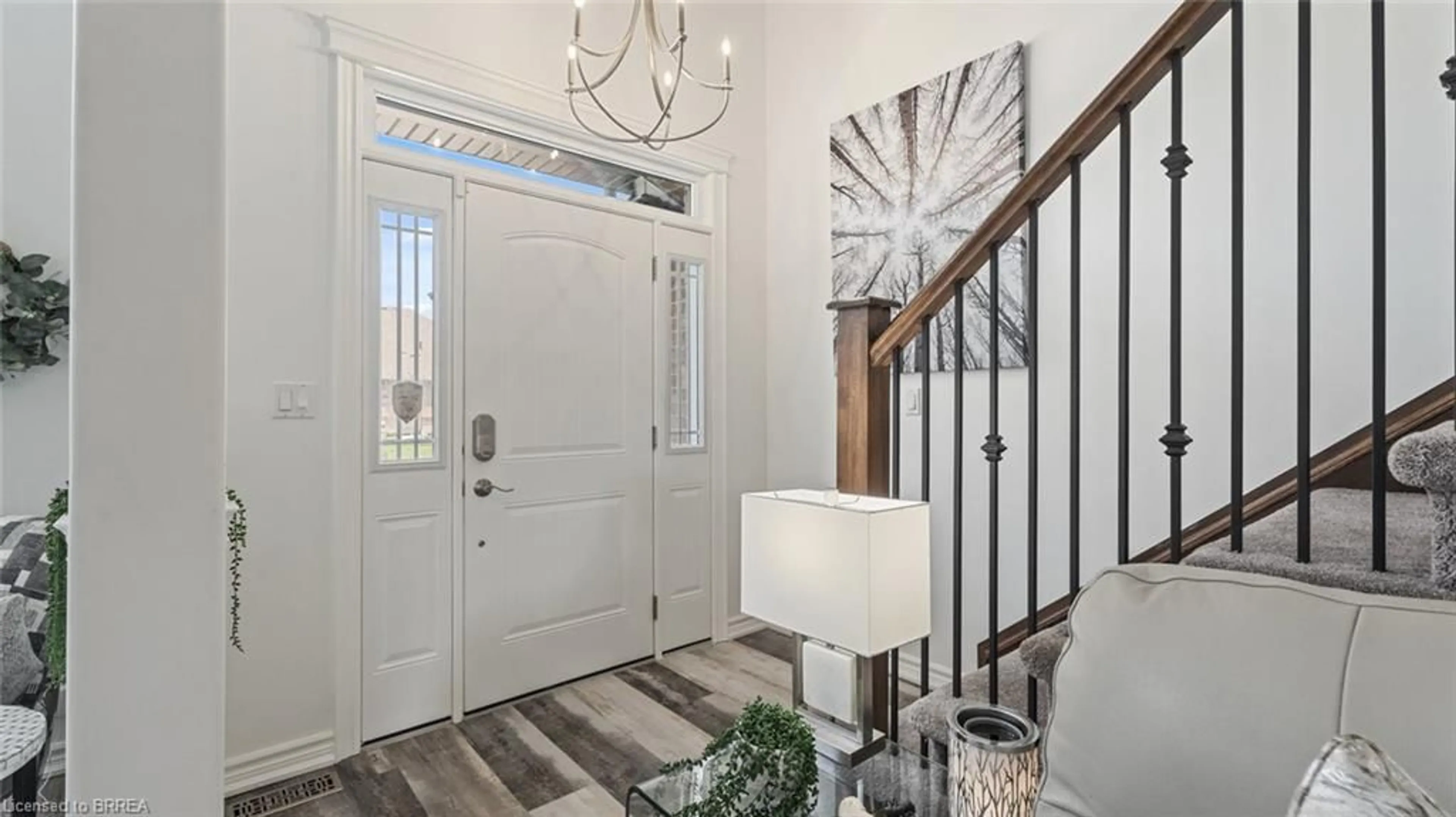 Indoor entryway for 58 Kolbe Dr, Port Dover Ontario N0A 1N3