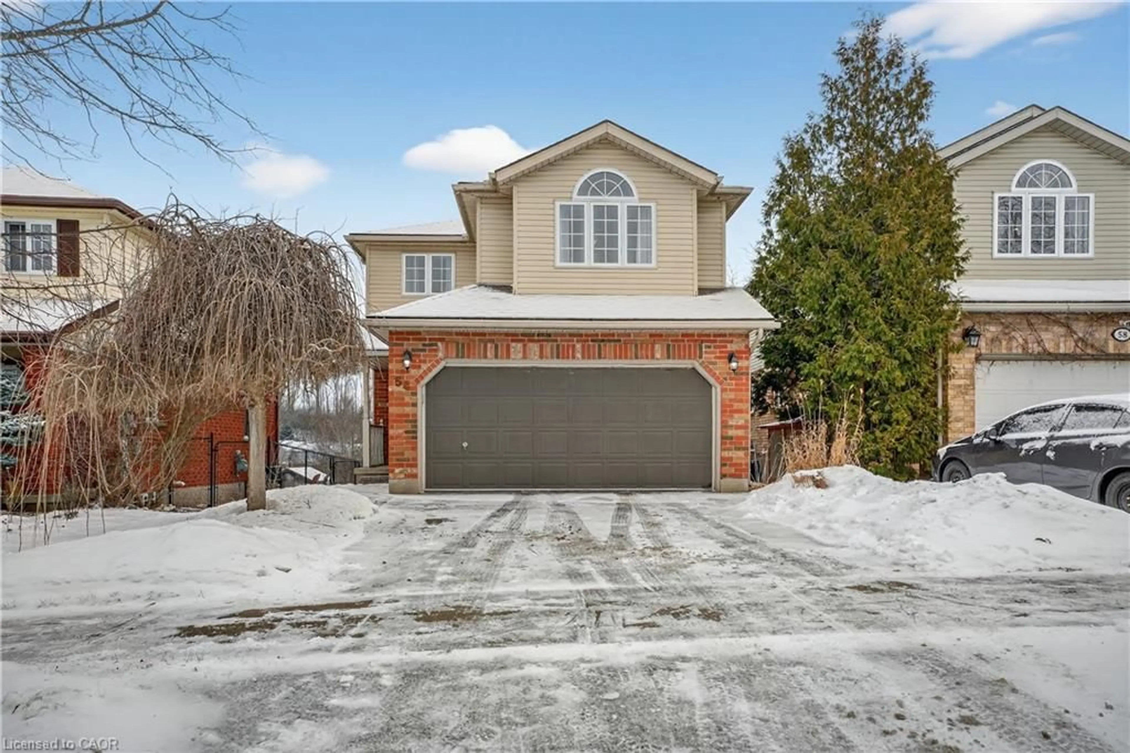 Home with brick exterior material, street for 54 Glencliffe Crt, Kitchener Ontario N2B 3X1