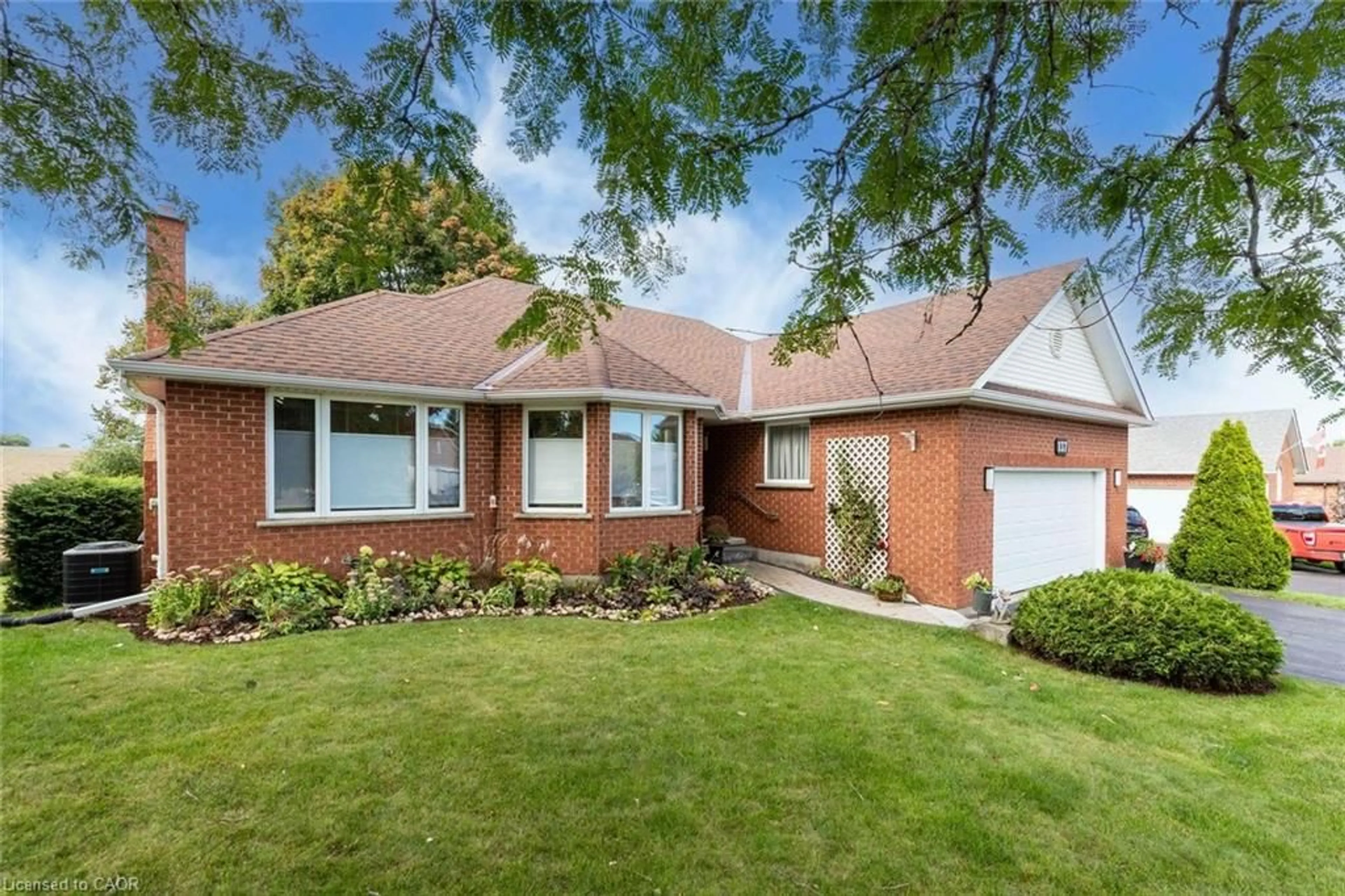 Home with brick exterior material, street for 137 Lou's Blvd, Rockwood Ontario N0B 2K0