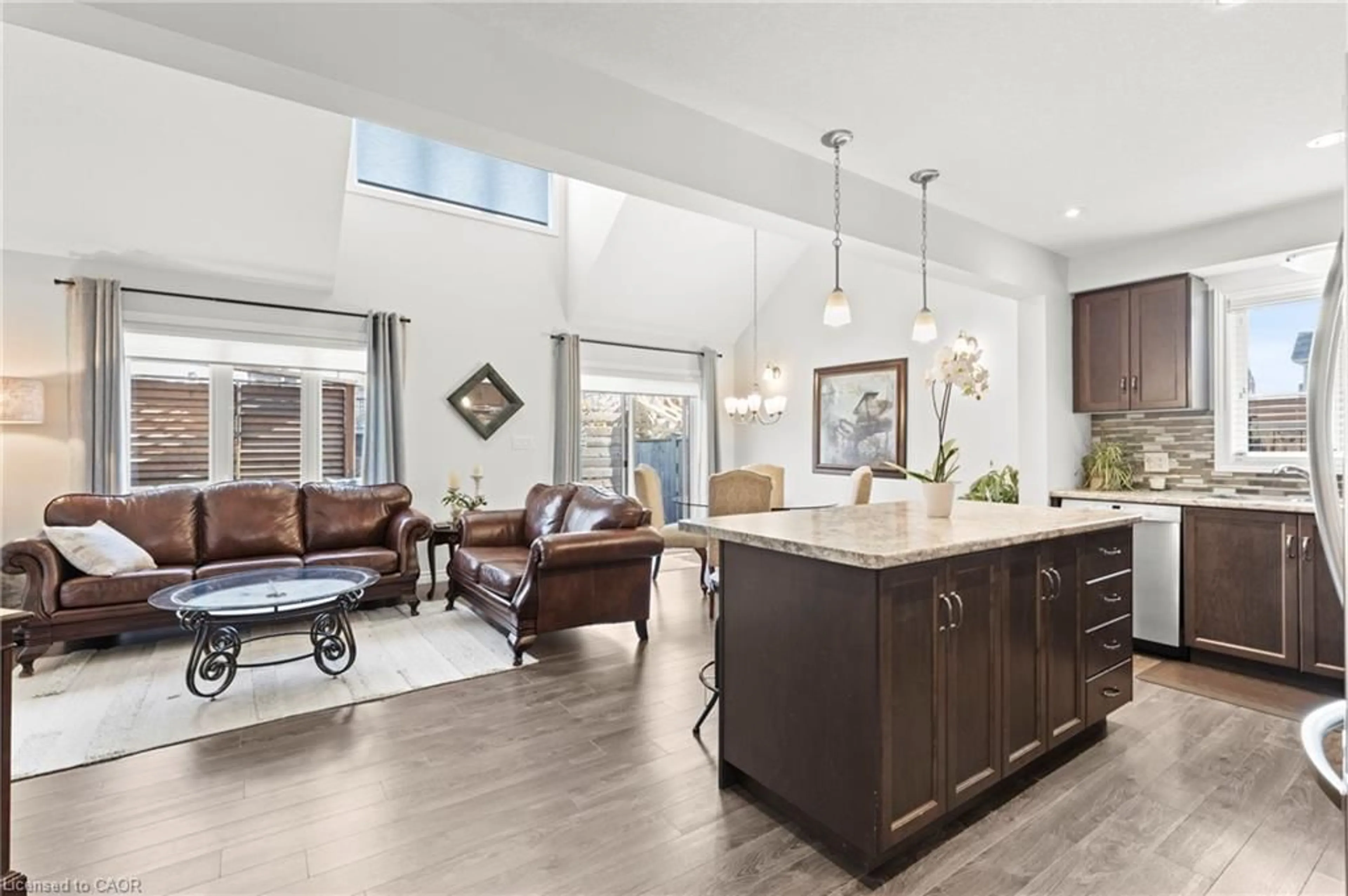 Open concept kitchen, ceramic/tile floor for 64 Abbott Pl, Fonthill Ontario L0S 1E0