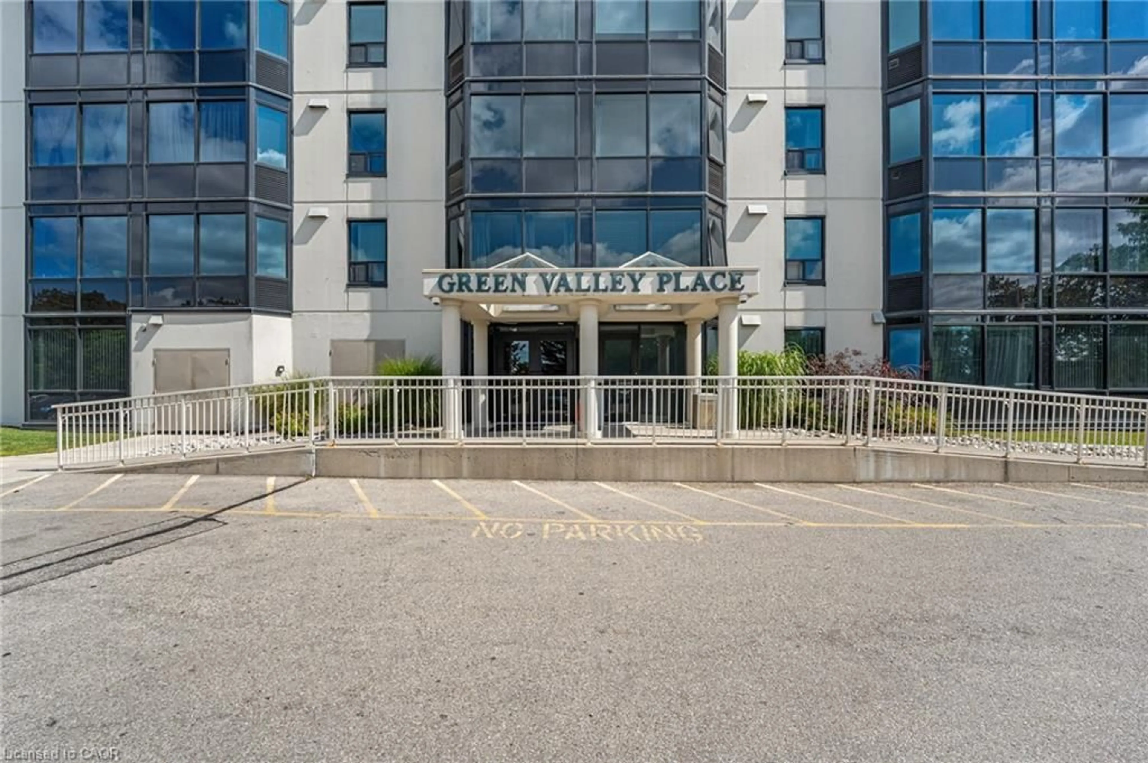 Unknown for 35 Green Valley Dr #1614, Kitchener Ontario N2P 2A5