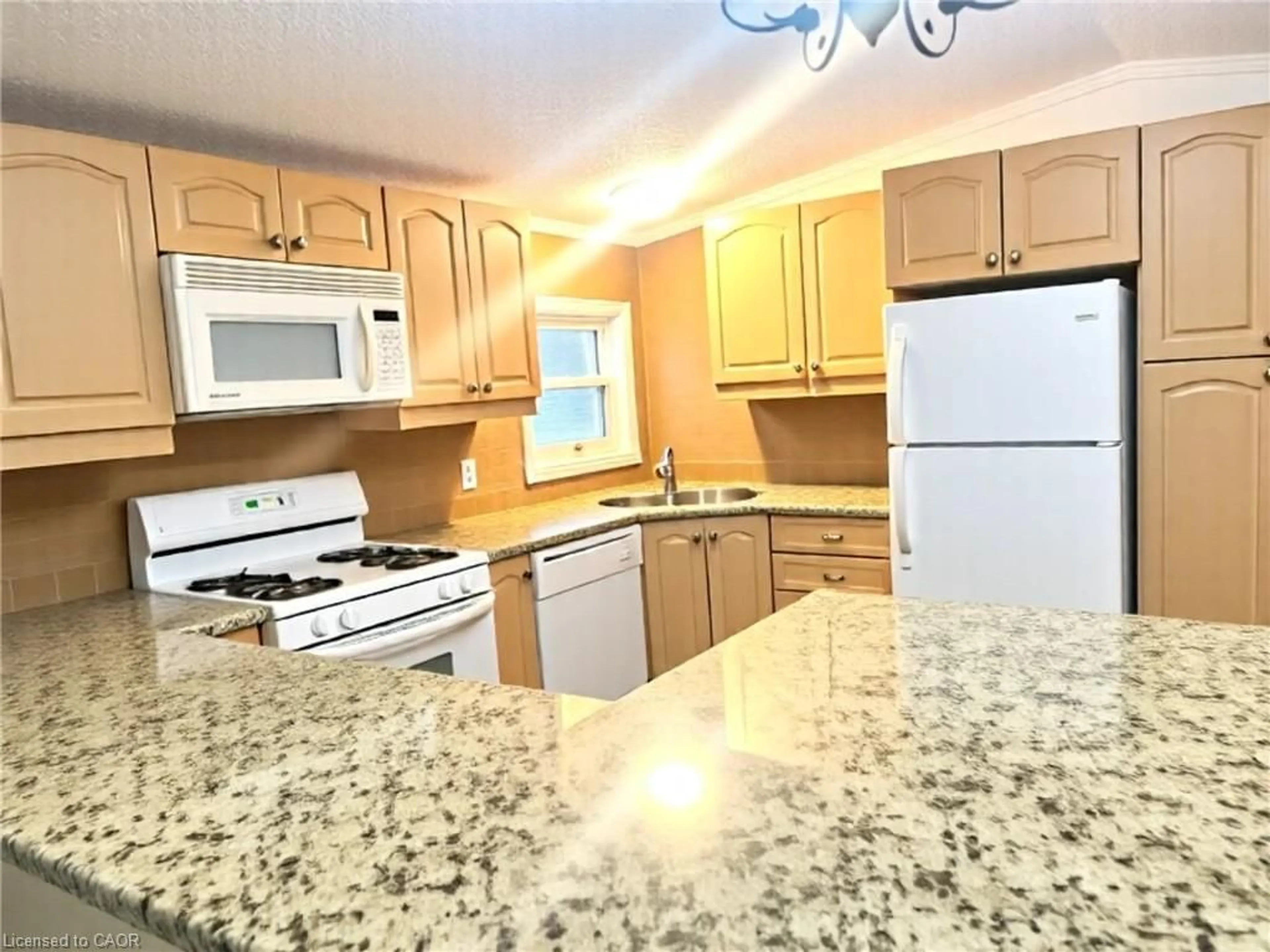 Standard kitchen, unknown for 6 Lane St, Fergus Ontario N1M 2W5