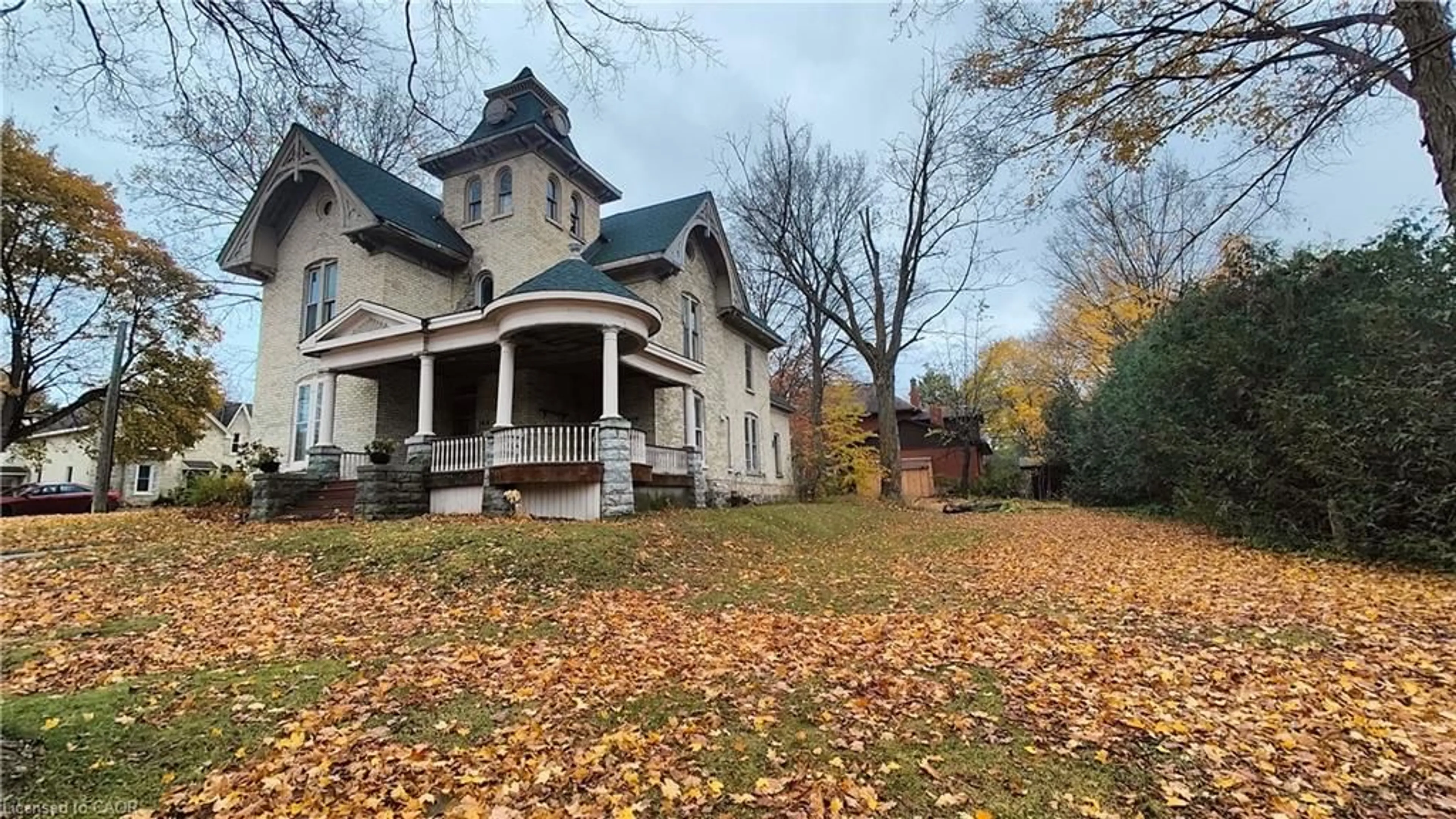 A pic from outside/outdoor area/front of a property/back of a property/a pic from drone, street for 104 Patrick St, Wingham Ontario N0G 2W0