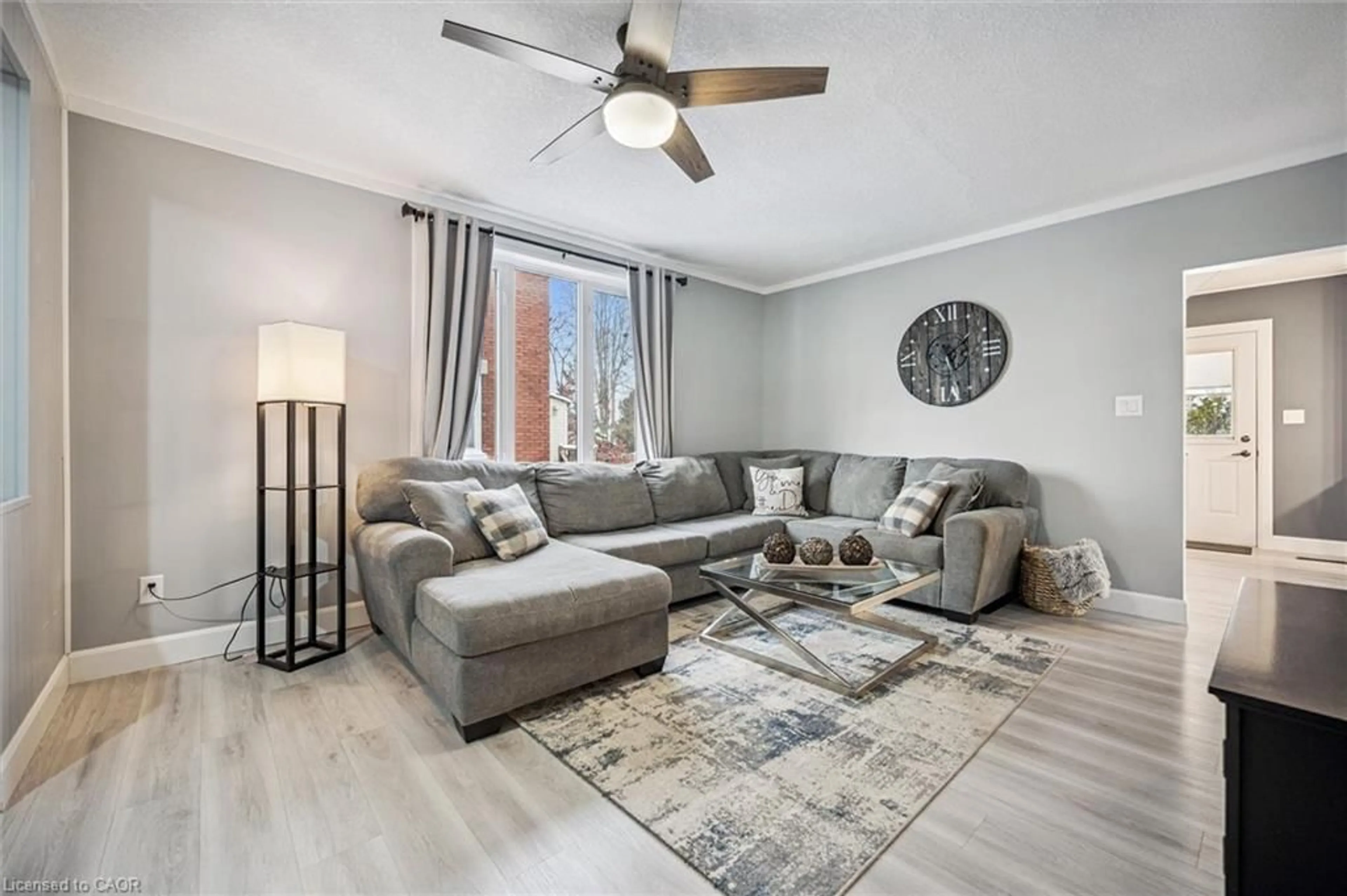 Living room with furniture, unknown for 1326 Queenston Rd, Cambridge Ontario N3H 3L4