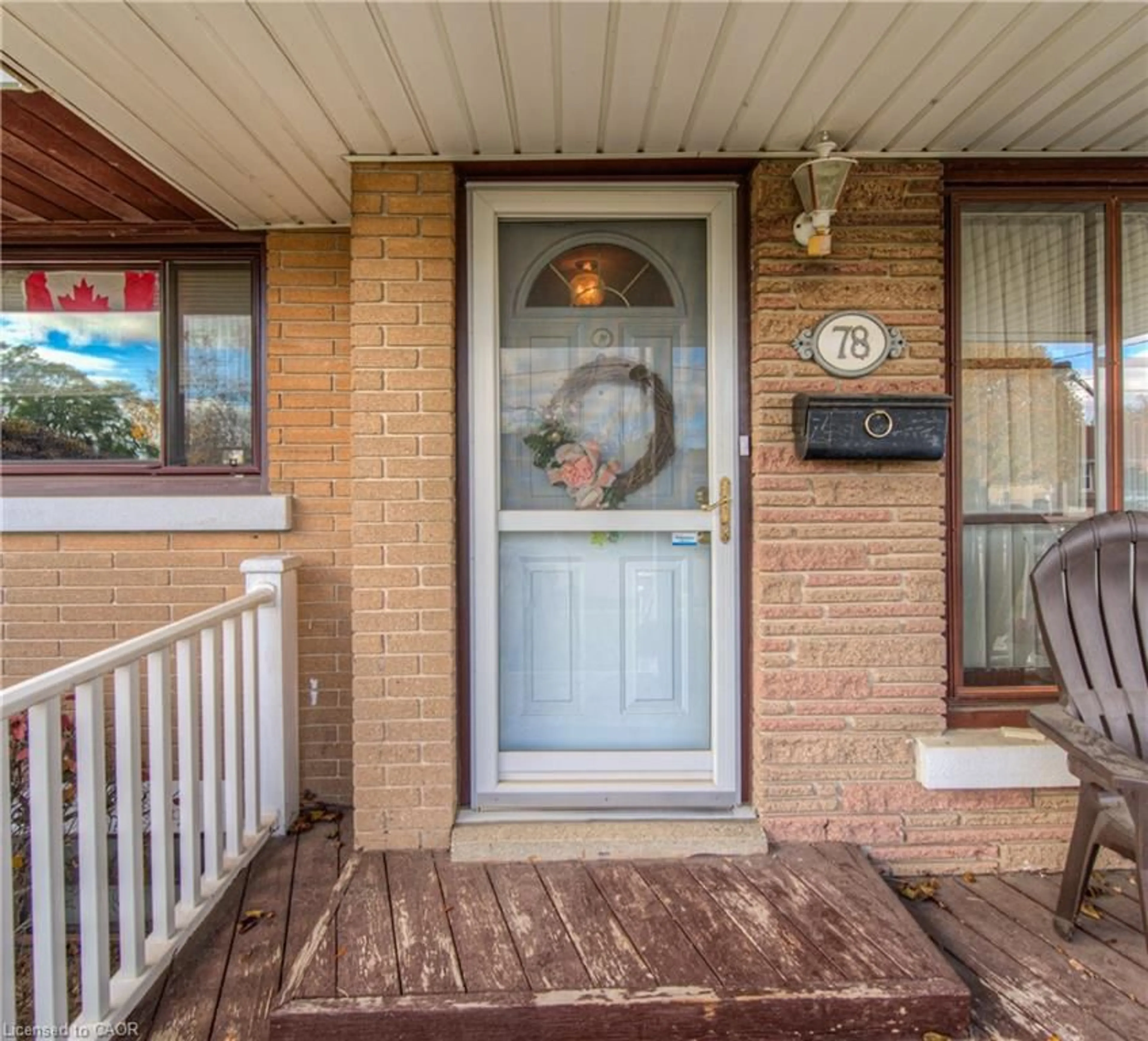 Indoor entryway for 78 Dudhope Ave, Cambridge Ontario N1R 4T7