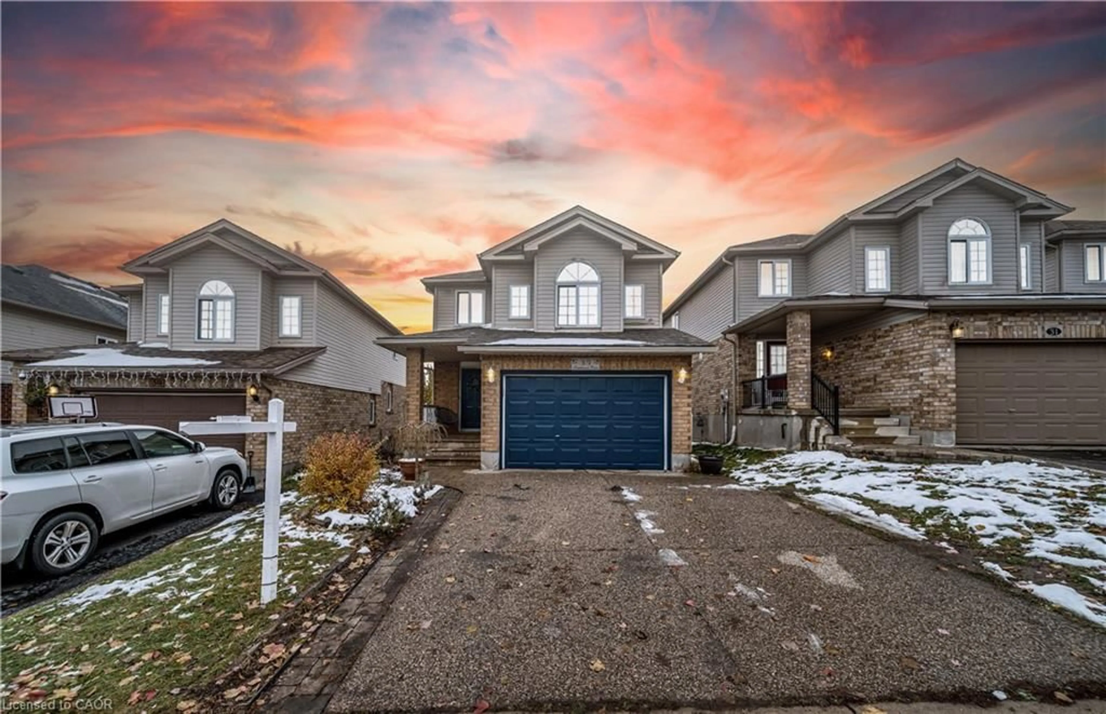 Home with brick exterior material, street for 35 Templewood Dr, Kitchener Ontario N2R 1K9