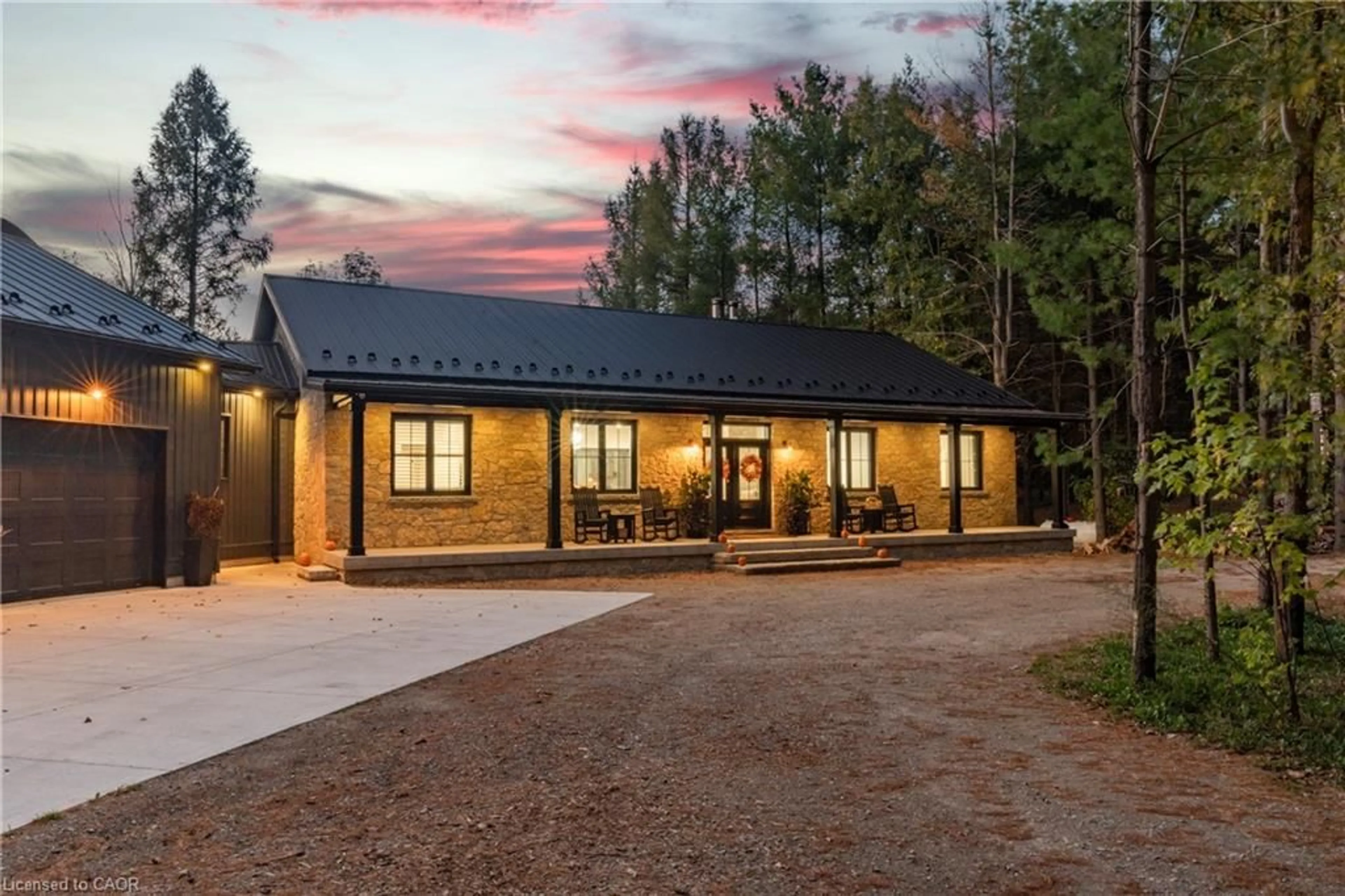 Home with brick exterior material, unknown for 7404 Wellington Road 11, Drayton Ontario N0G 2K0