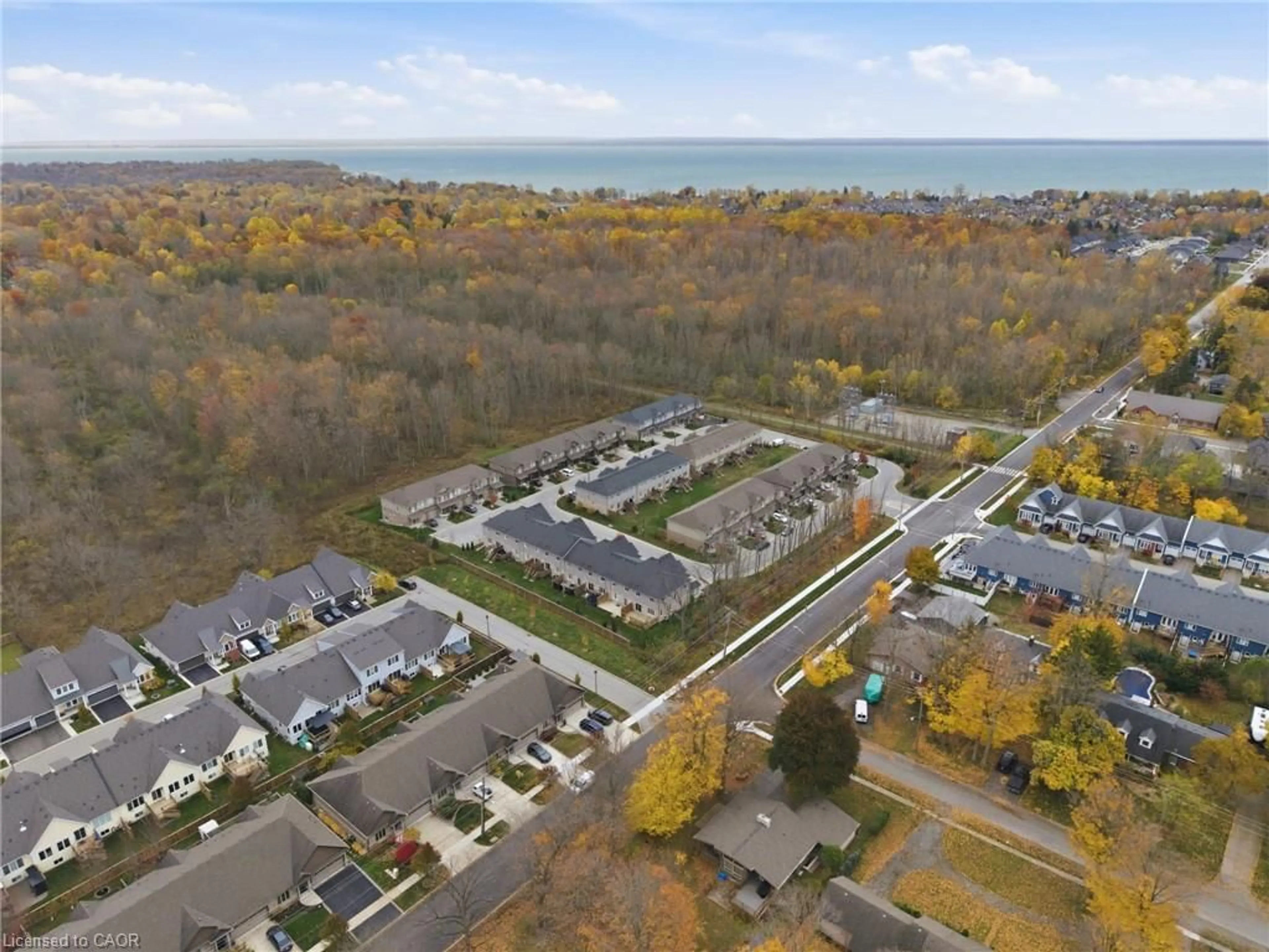 A pic from outside/outdoor area/front of a property/back of a property/a pic from drone, water/lake/river/ocean view for 340 Prospect Pt #45, Ridgeway Ontario L0S 1N0