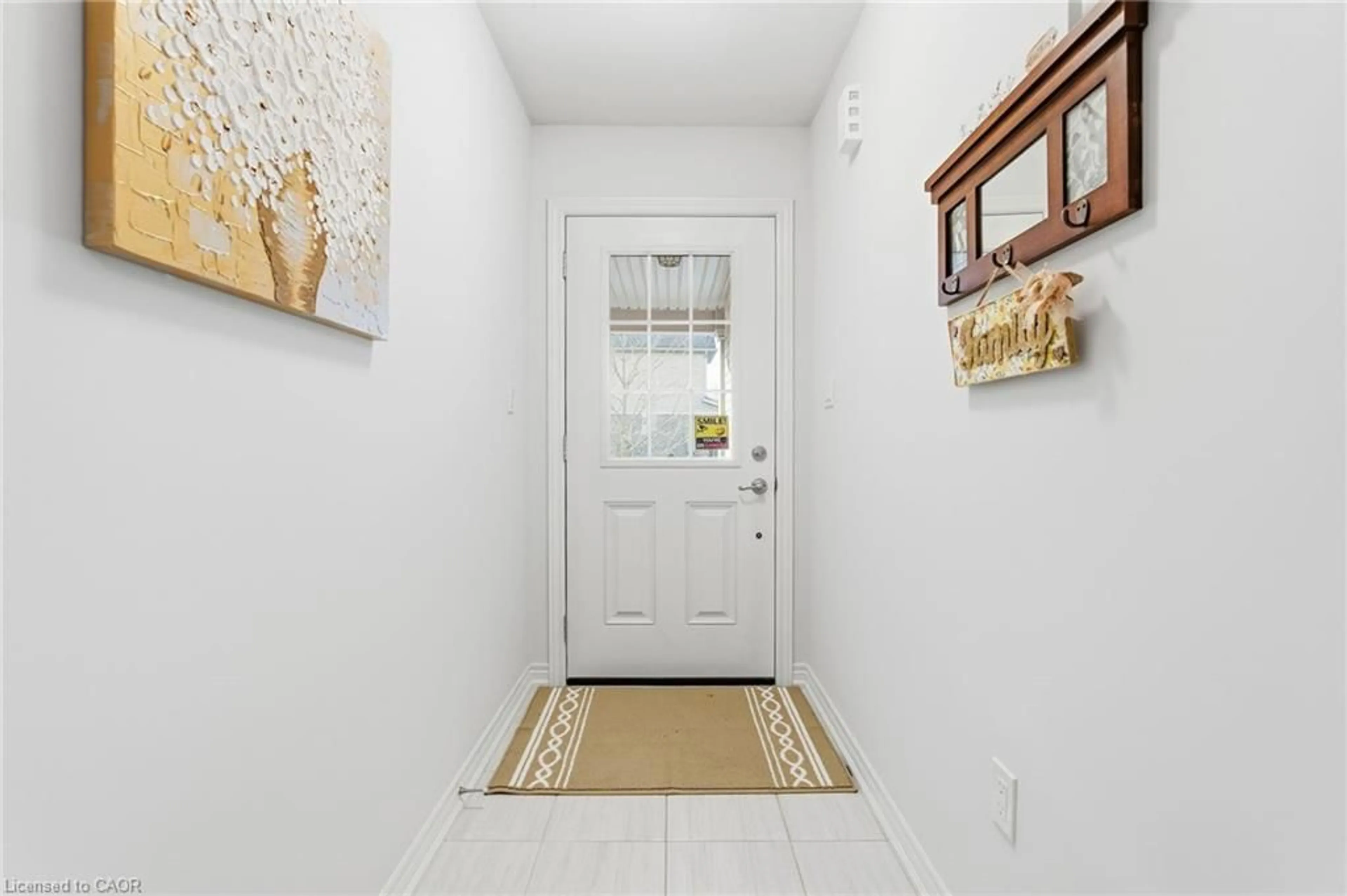 Indoor entryway for 340 Prospect Pt #45, Ridgeway Ontario L0S 1N0