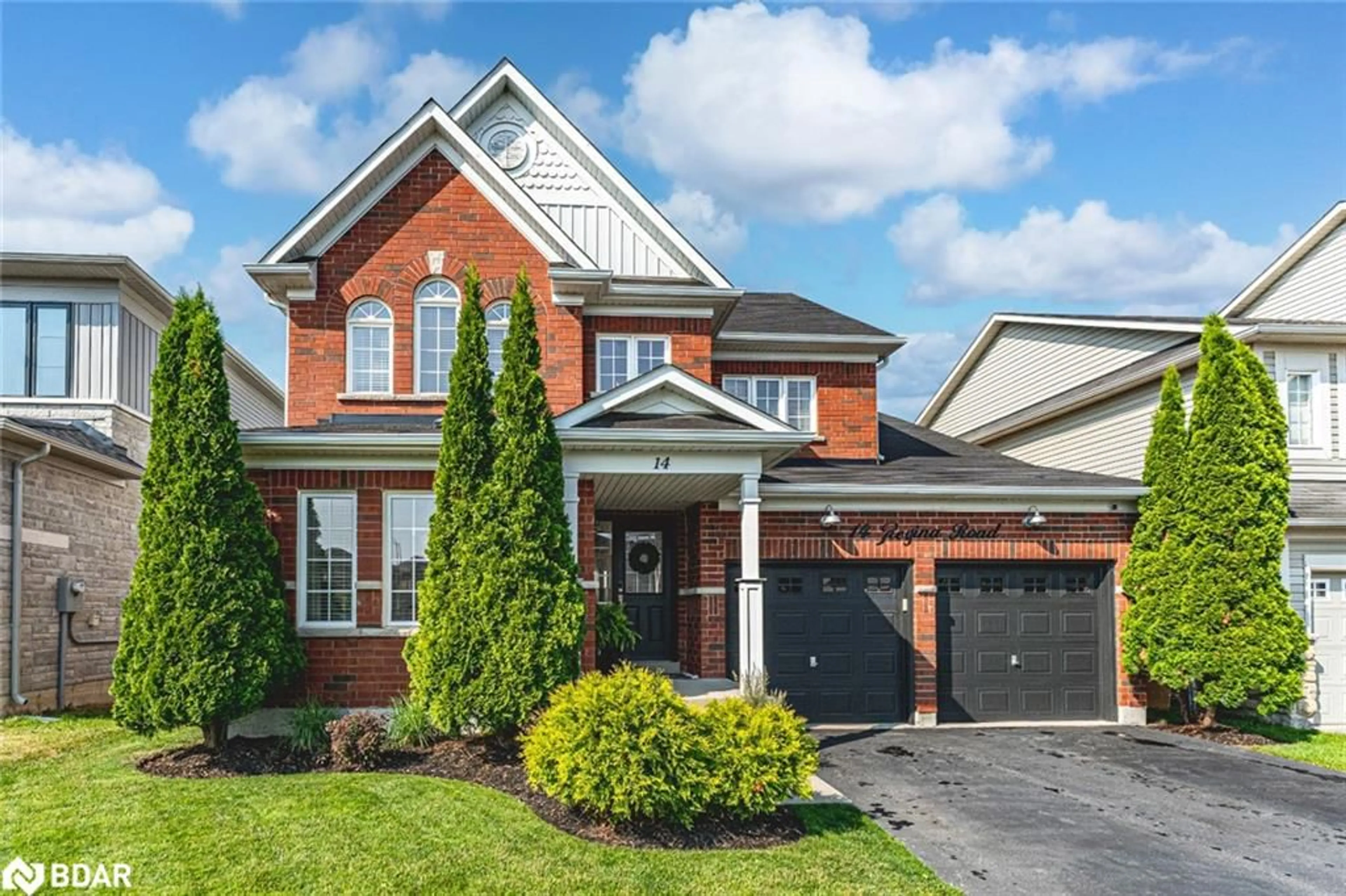 Home with brick exterior material, street for 14 Regina Rd, Barrie Ontario L4M 7J1