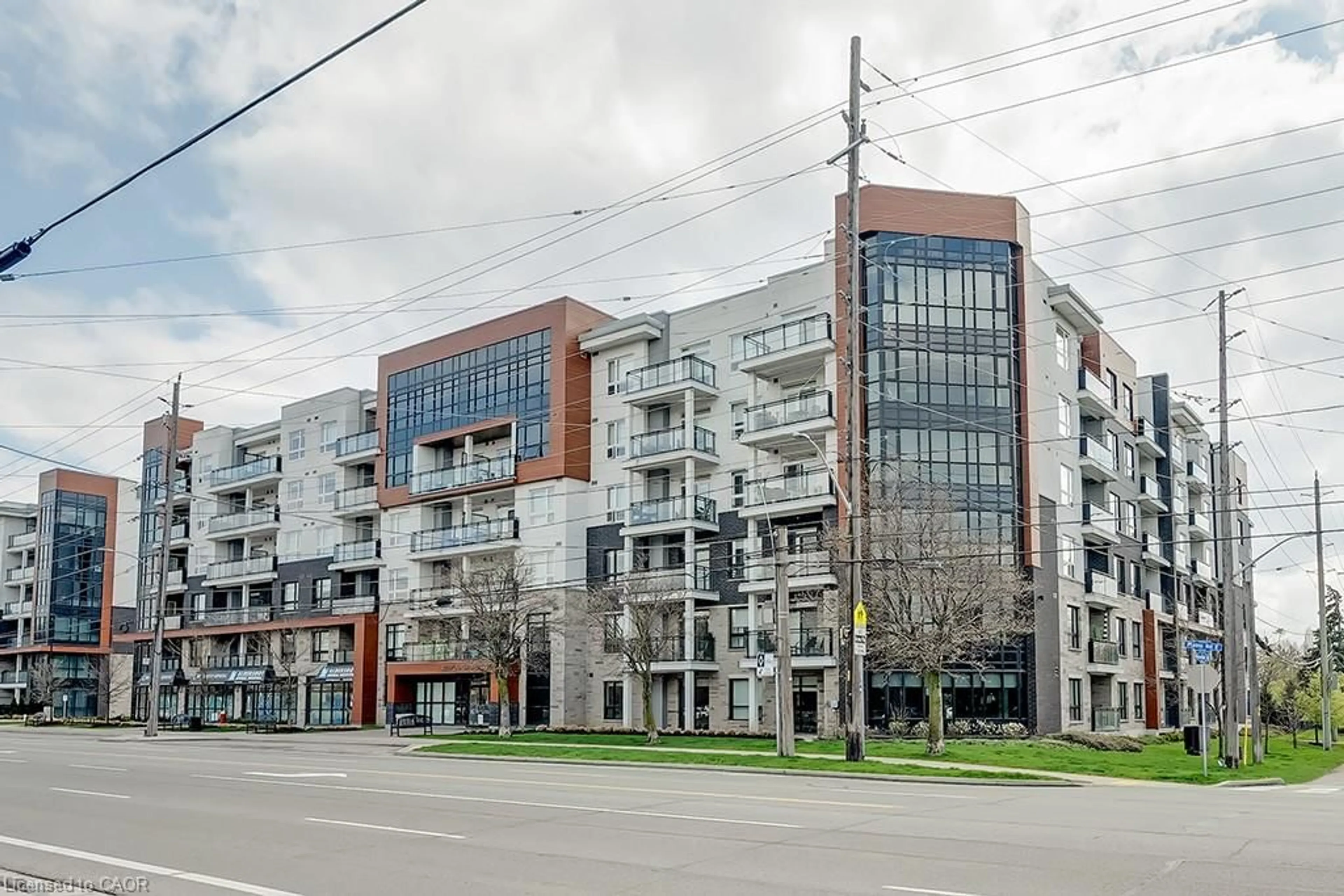 Unknown for 320 Plains Rd #502, Burlington Ontario L7T 0C1