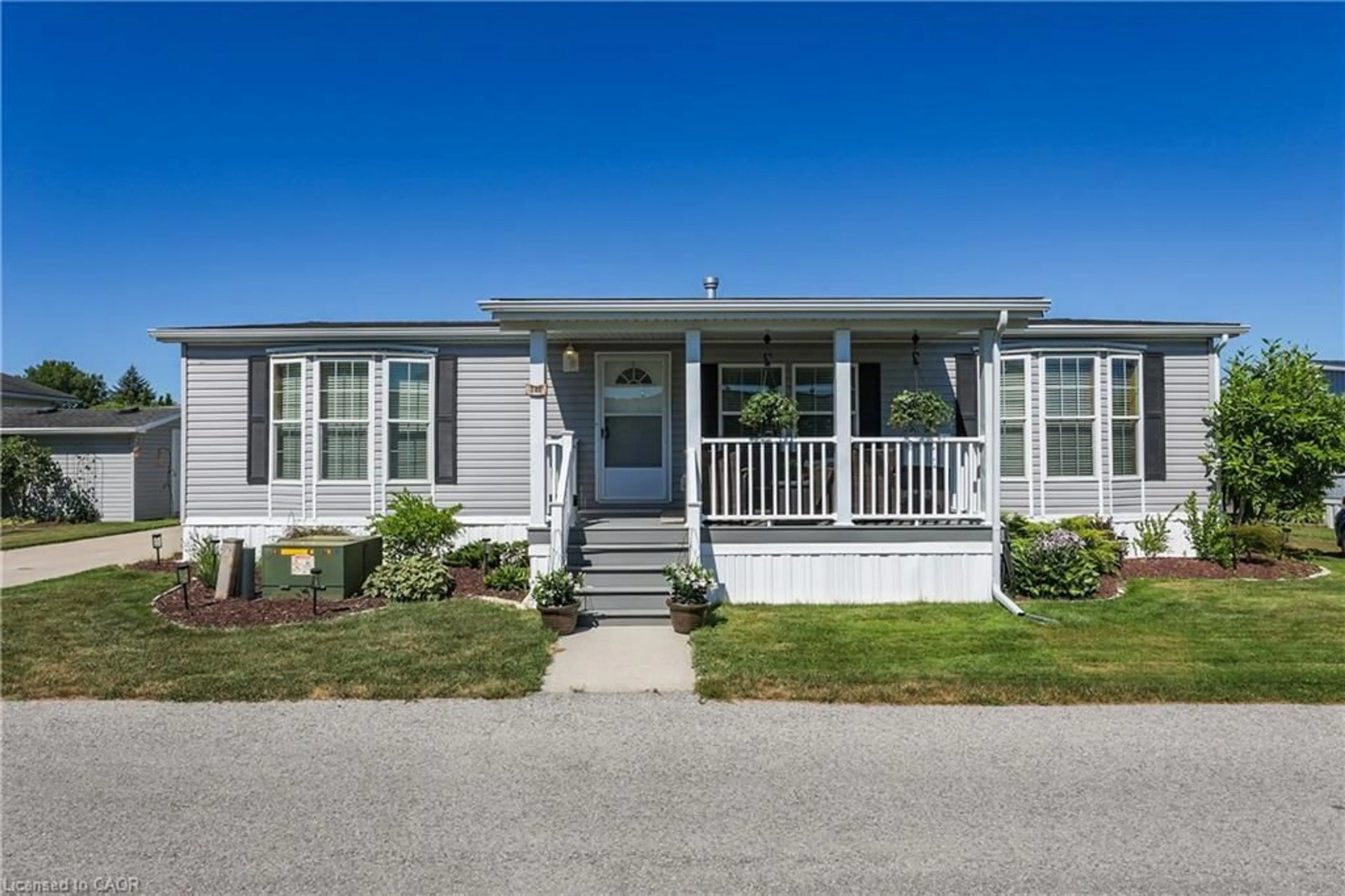 Home with vinyl exterior material, street for 3033 Townline Rd #280, Stevensville Ontario L0S 1S1