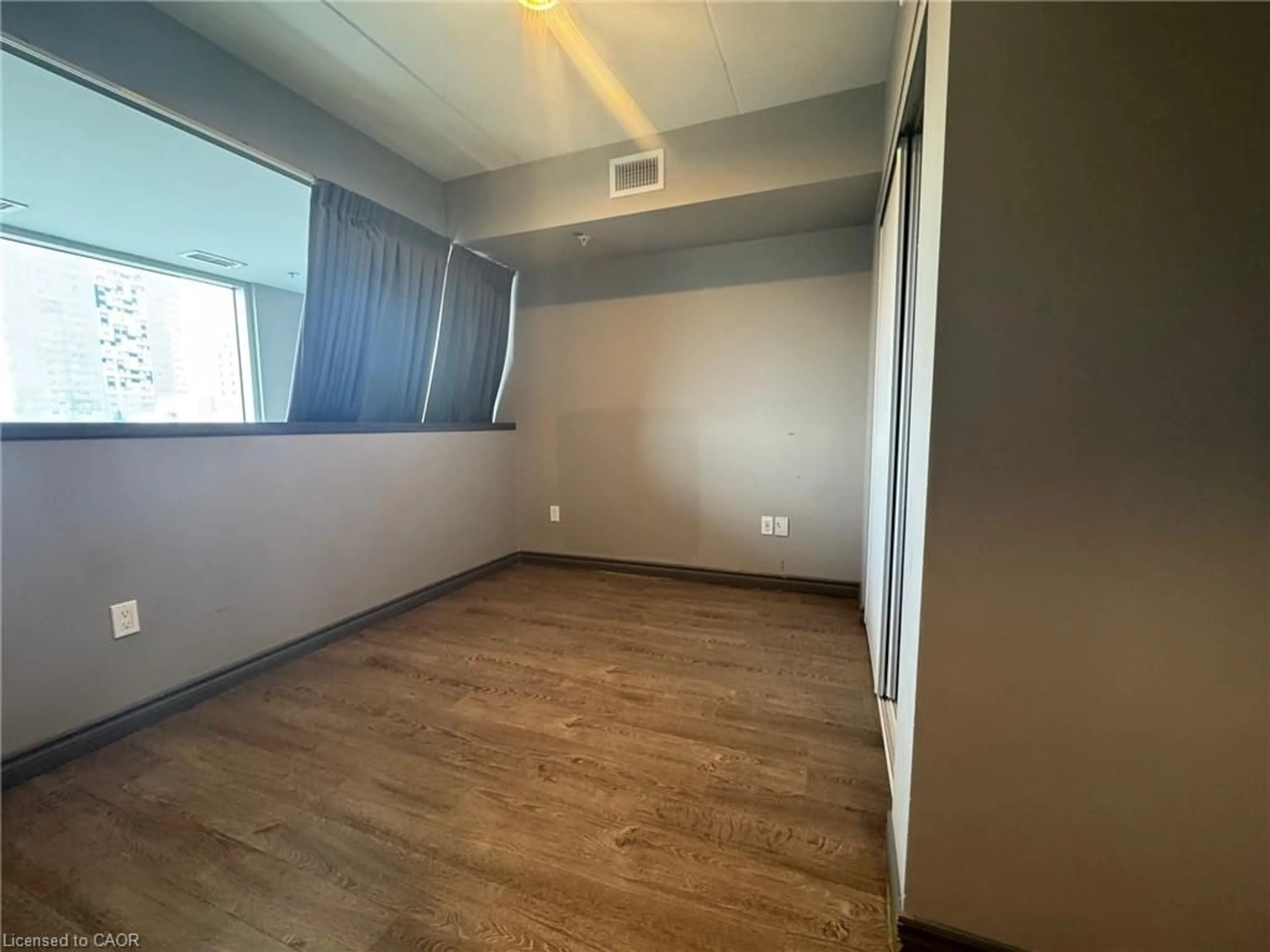 A pic of a room for 321 Spruce St #708, Waterloo Ontario N2L 0G4