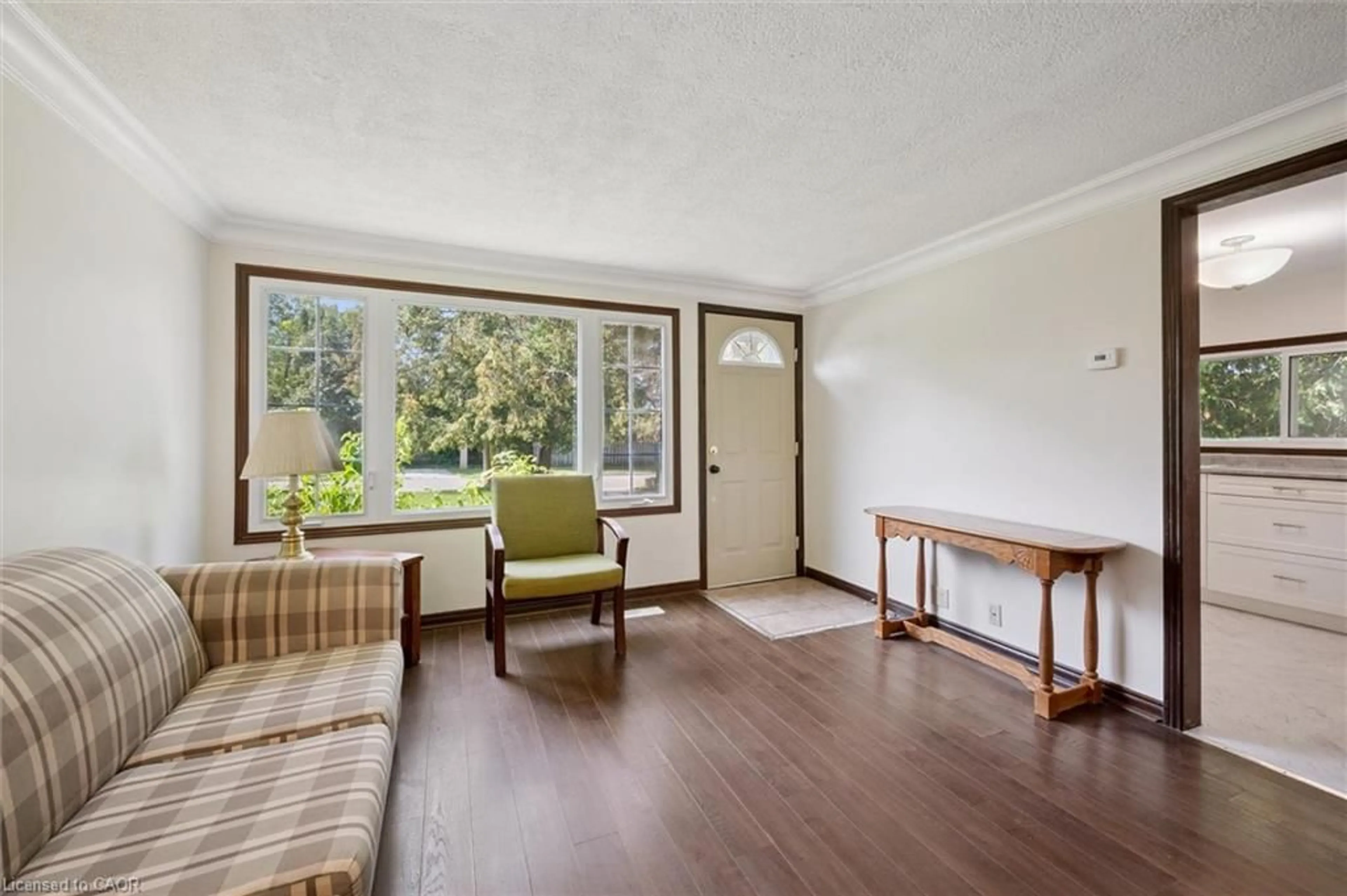 Unknown for 321 Vine St, Cambridge Ontario N3H 2Y5