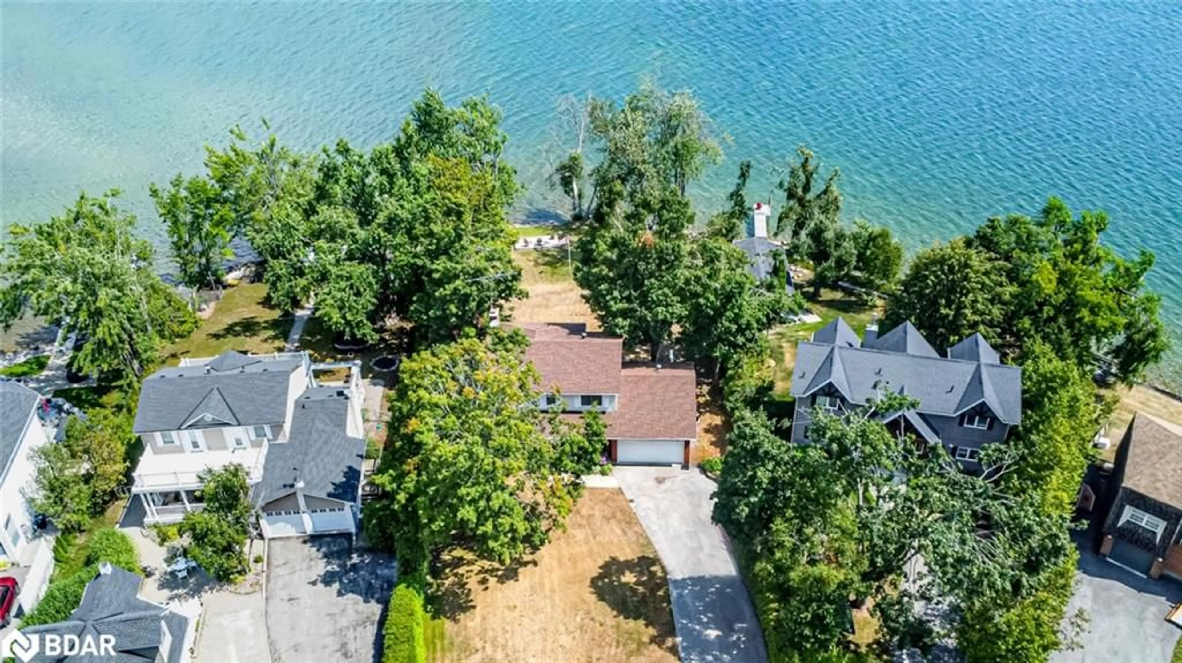 A pic from outside/outdoor area/front of a property/back of a property/a pic from drone, water/lake/river/ocean view for 39 Grandview Cres, Oro-Medonte Ontario L0L 2E0