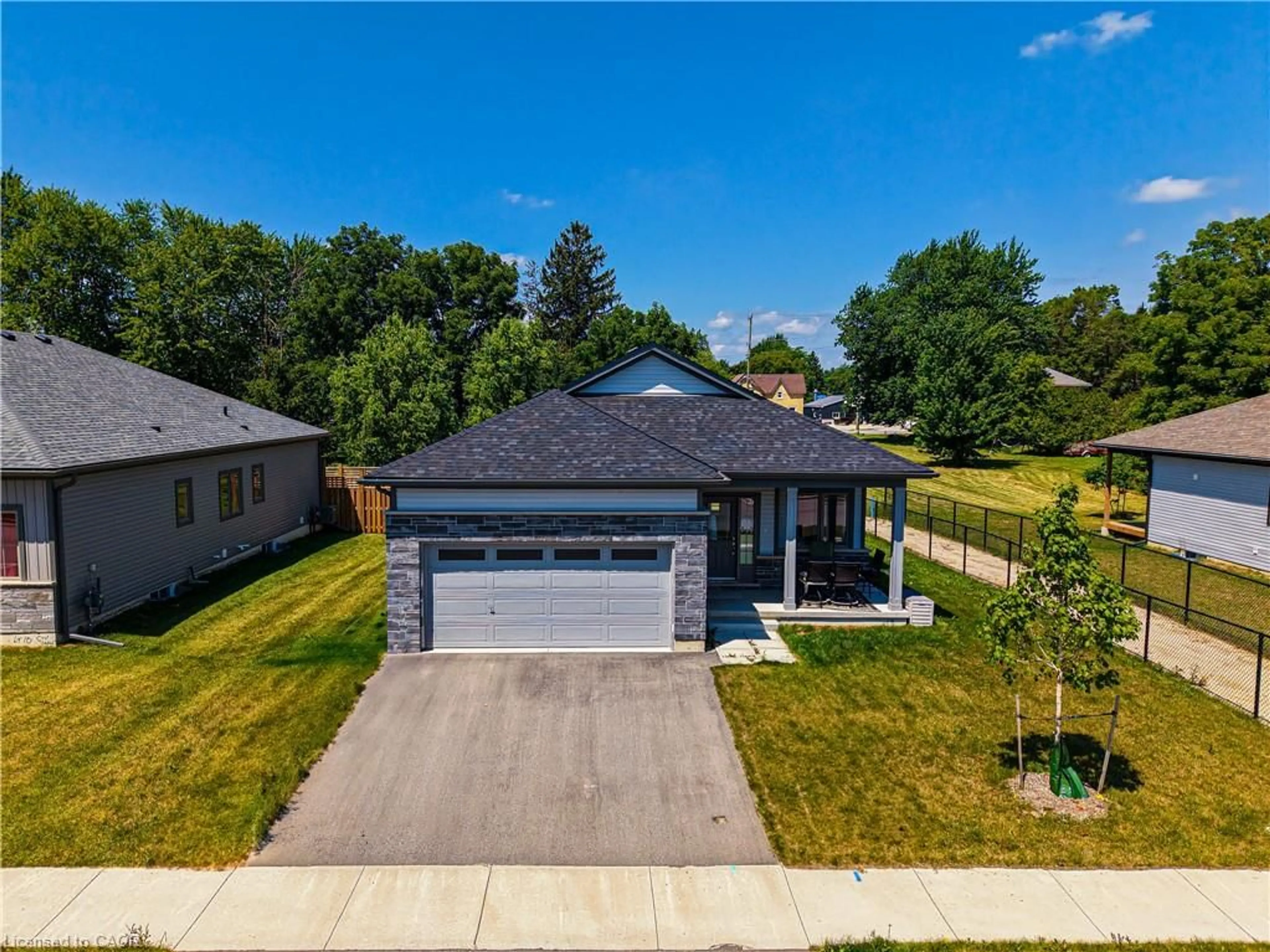 A pic from outside/outdoor area/front of a property/back of a property/a pic from drone, street for 142 Ellen St, Atwood Ontario N0G 1B0