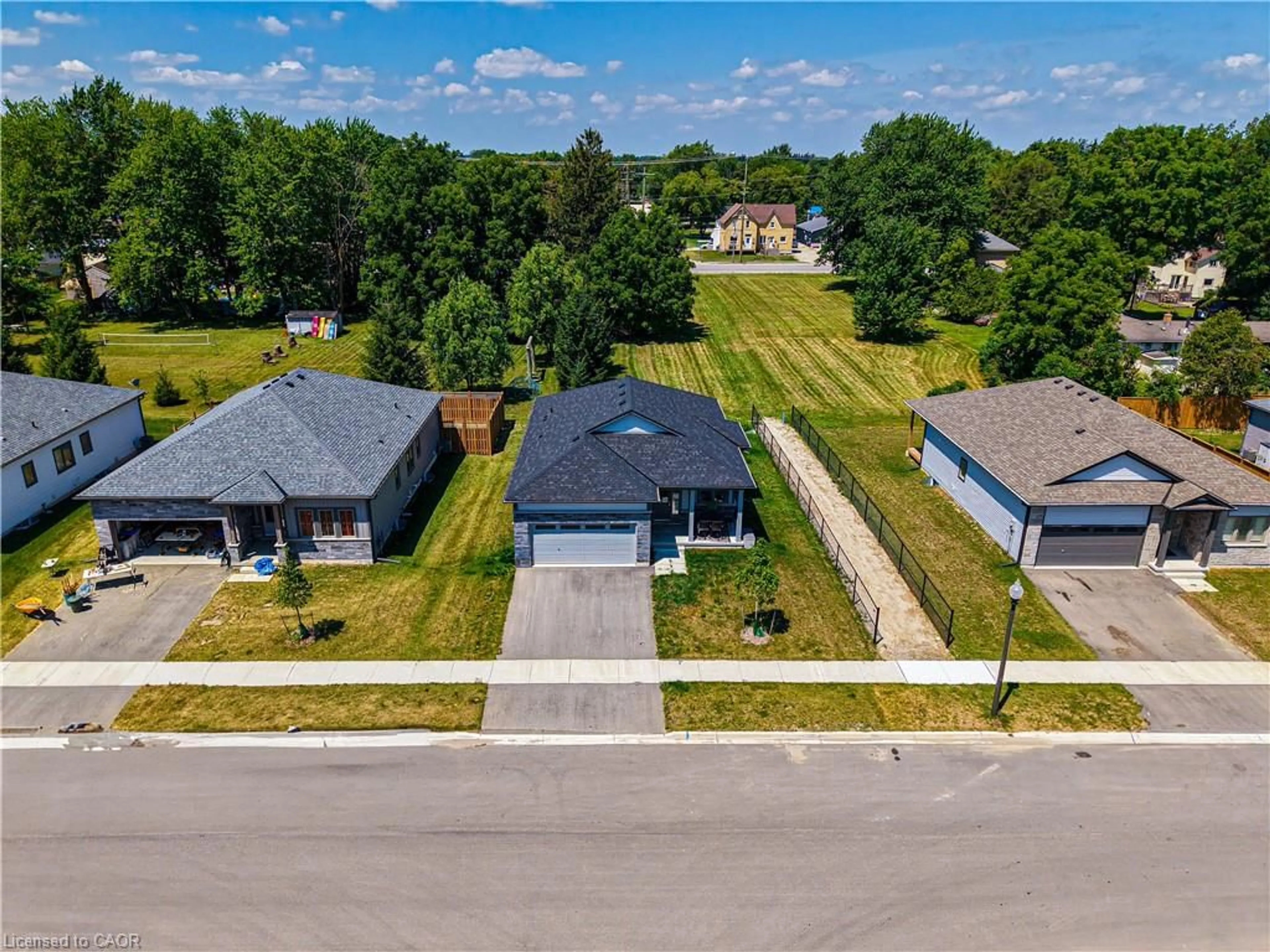 A pic from outside/outdoor area/front of a property/back of a property/a pic from drone, street for 142 Ellen St, Atwood Ontario N0G 1B0