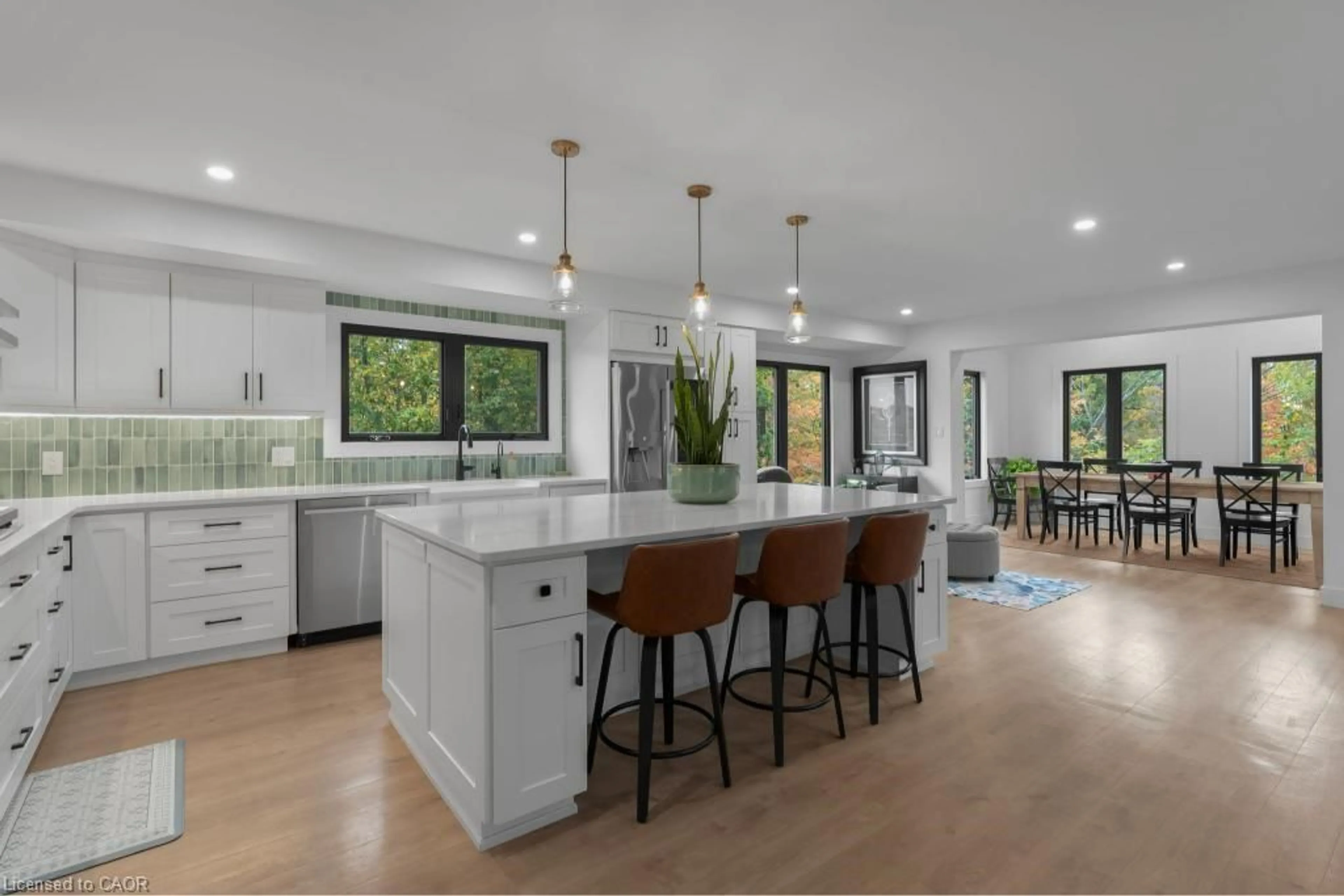 Open concept kitchen, unknown for 3169 King St, Vineland Ontario L0R 2C0