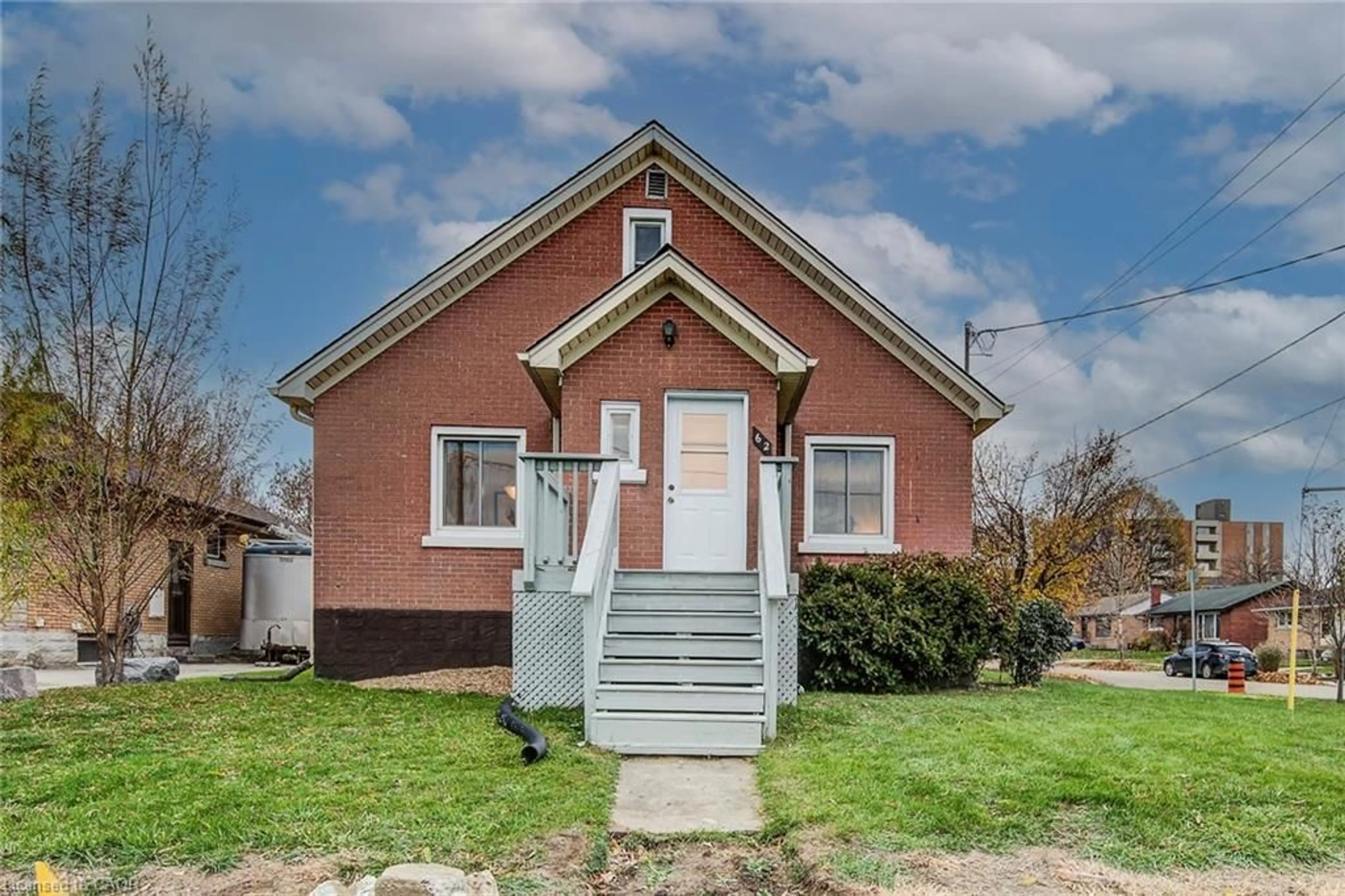 Unknown for 62 Ann St, Kitchener Ontario N2B 1X9