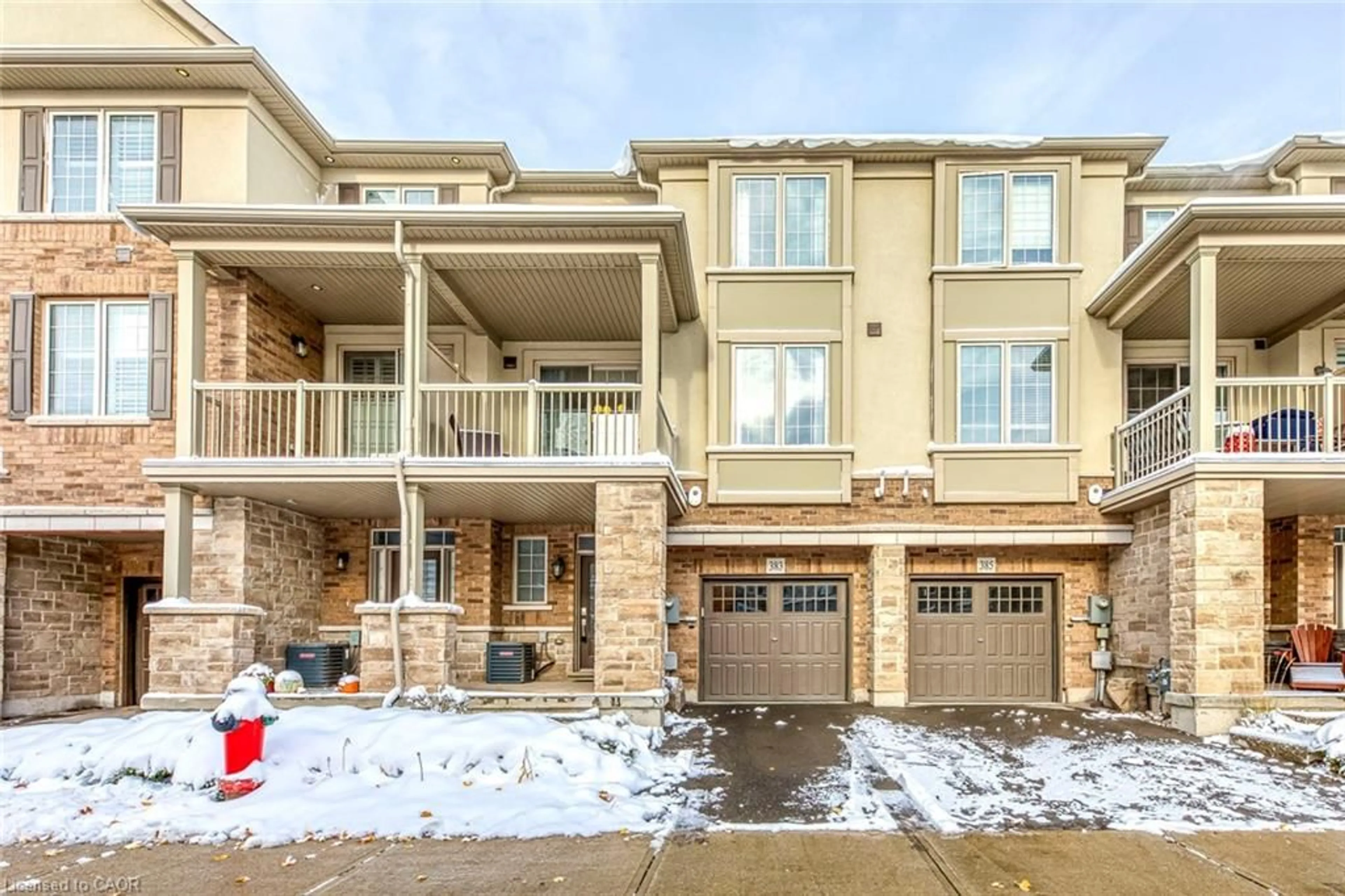 Home with brick exterior material, unknown for 383 Grantham Common, Oakville Ontario L6H 0P8