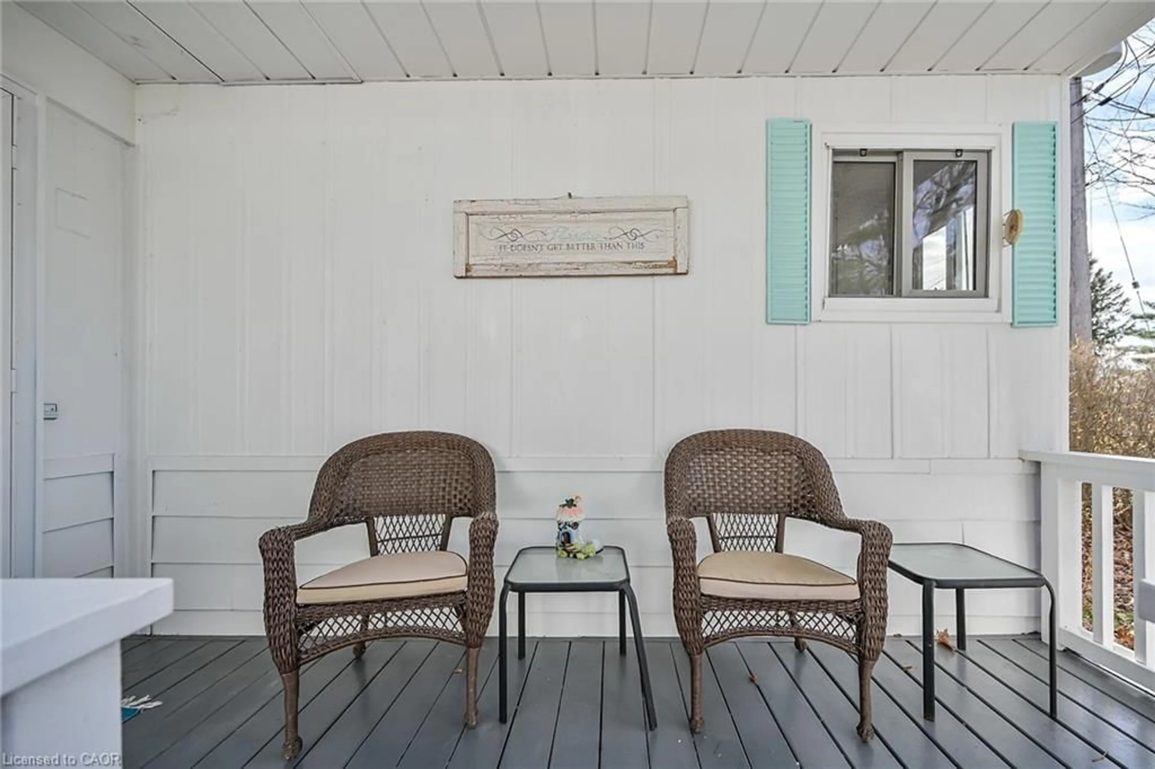 Patio, street for 45 Park Lane, Millgrove Ontario N0B 2J0