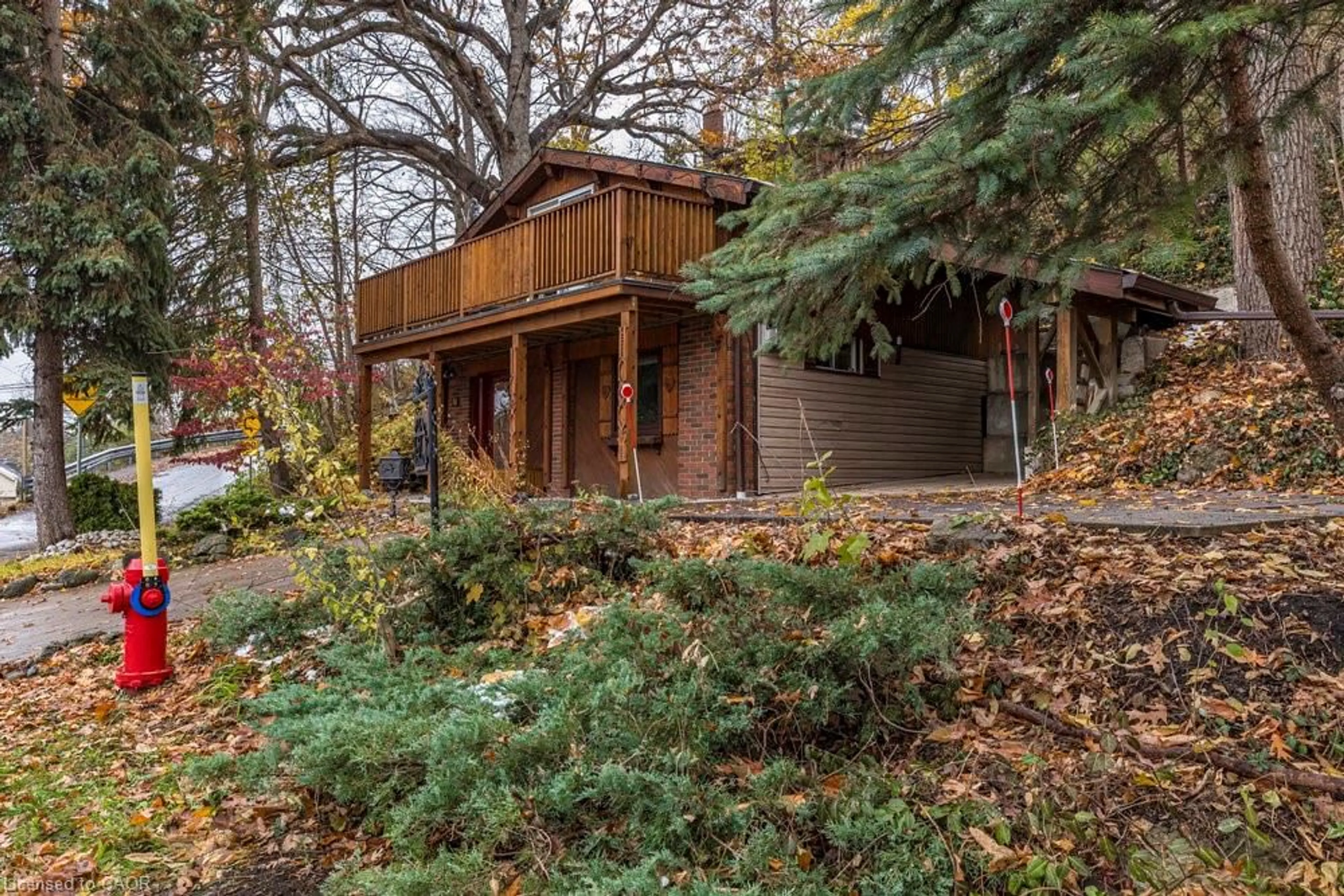 Unknown for 61 York Rd, Dundas Ontario L9H 1L9