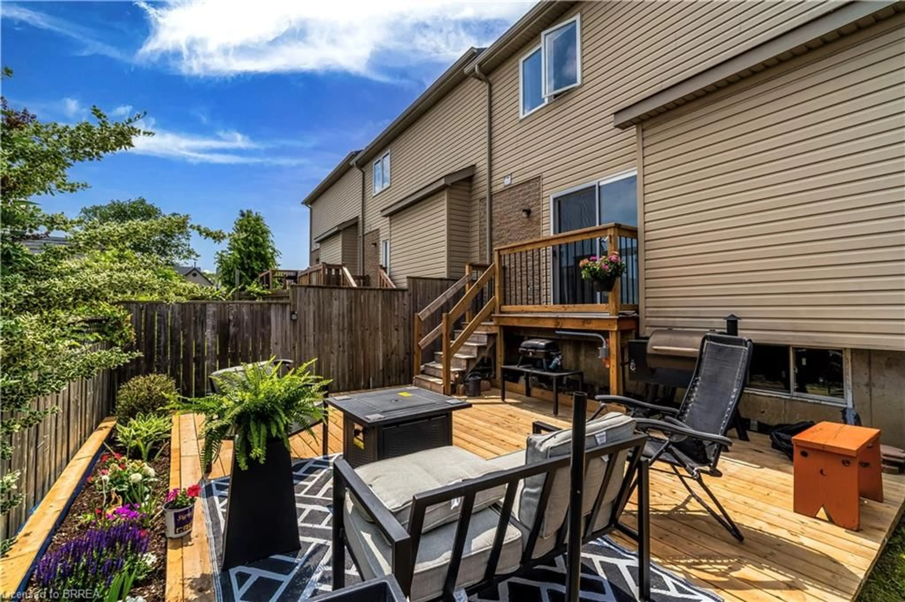 Patio, unknown for 1328 Upper Sherman Ave #3, Hamilton Ontario L8W 1C2