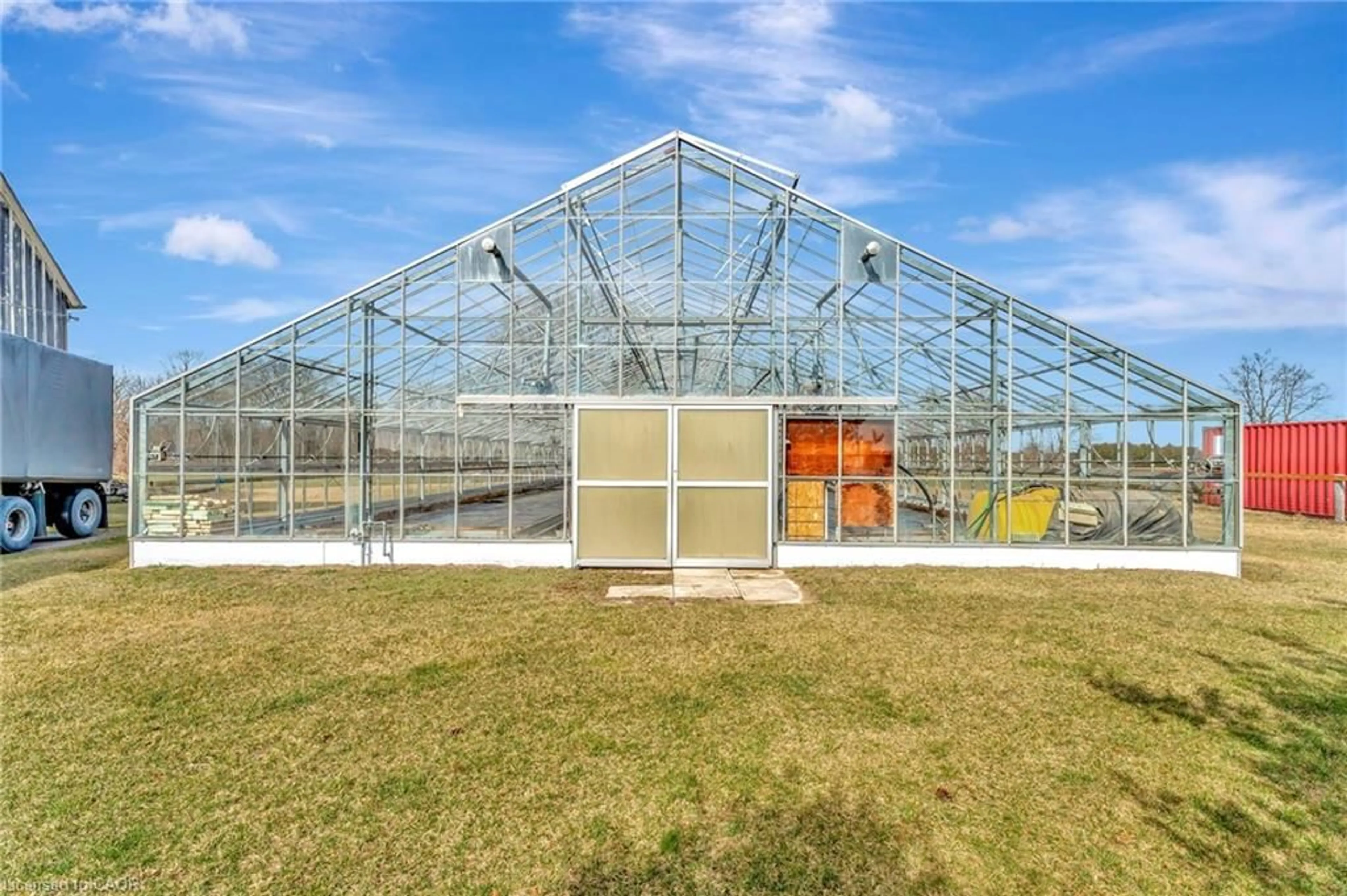 Indoor foyer for 1135 Norfolk Cty Rd 19 W, Vanessa Ontario N0E 1V0