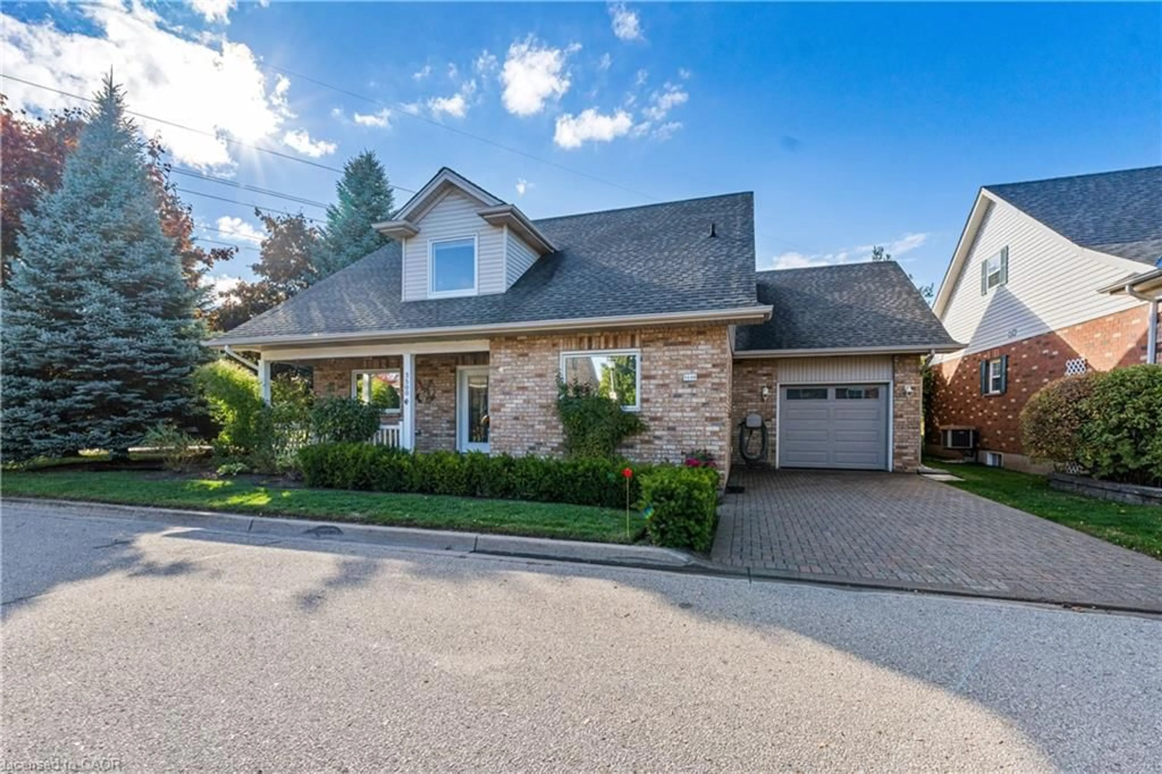 Home with brick exterior material, street for 3500 Heritage Lane, Vineland Ontario L0R 2C0