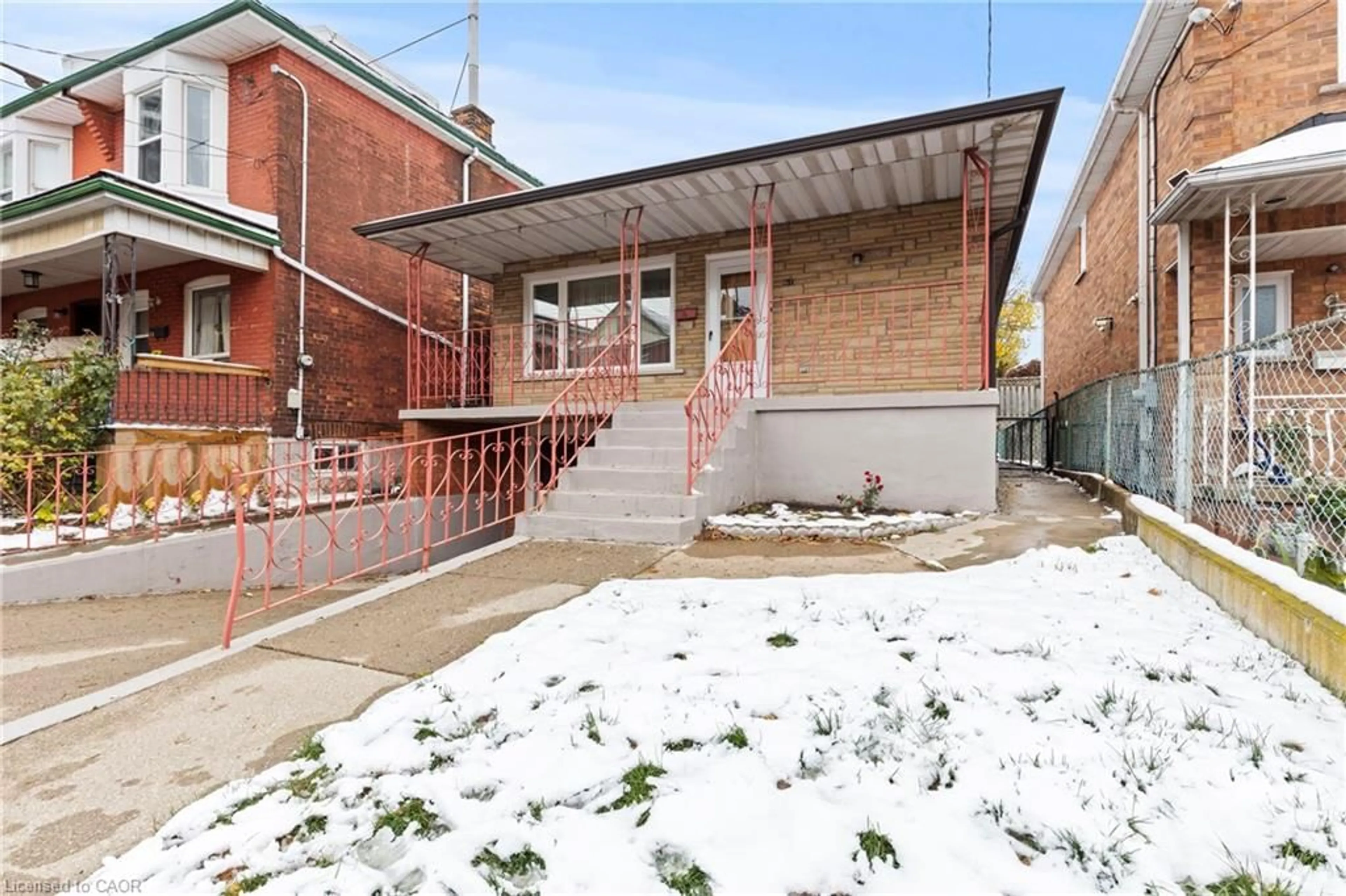 Home with brick exterior material, street for 67 Oxford St, Hamilton Ontario L8R 2W9